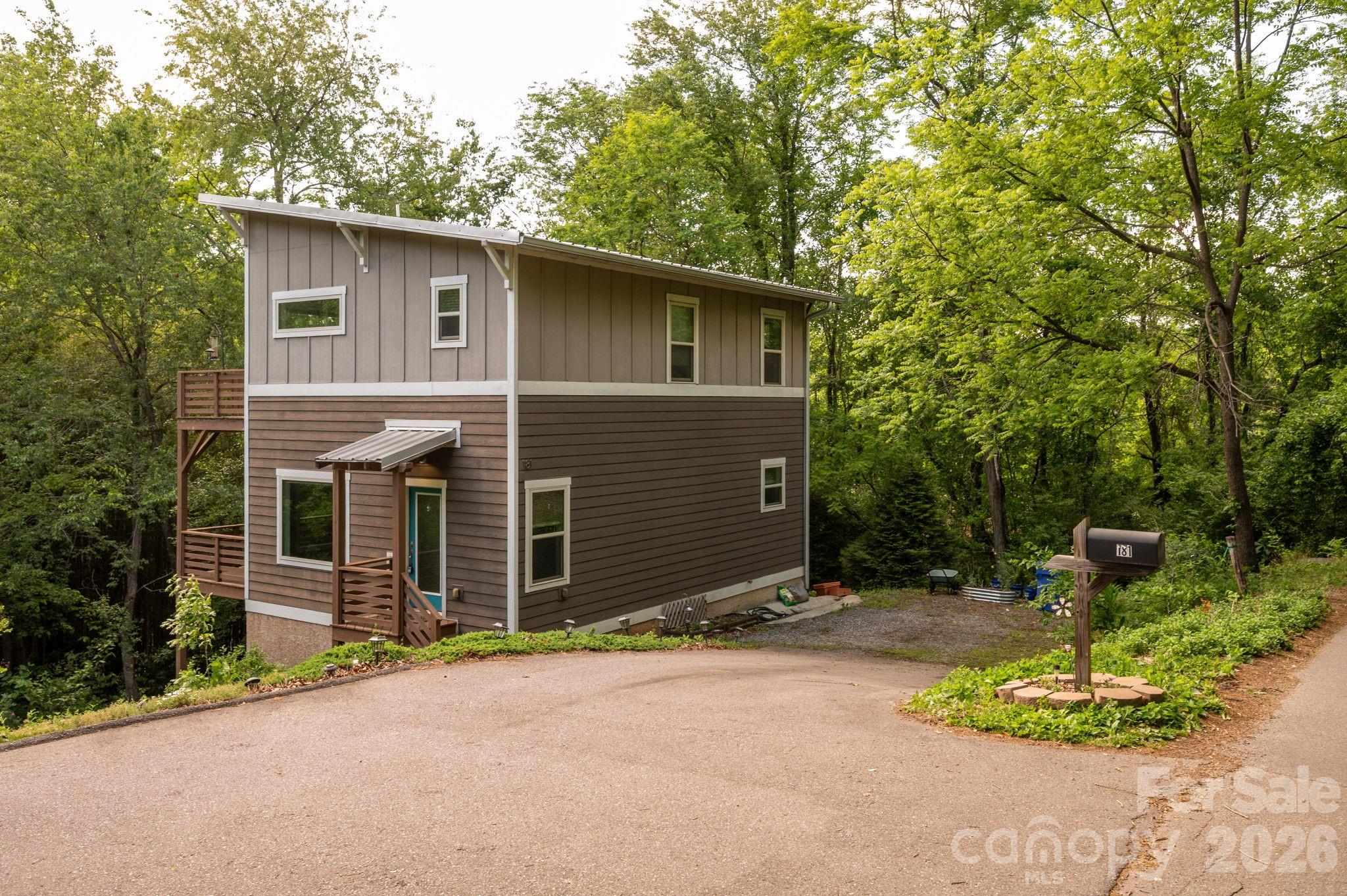 181 Glendale Avenue — Asheville