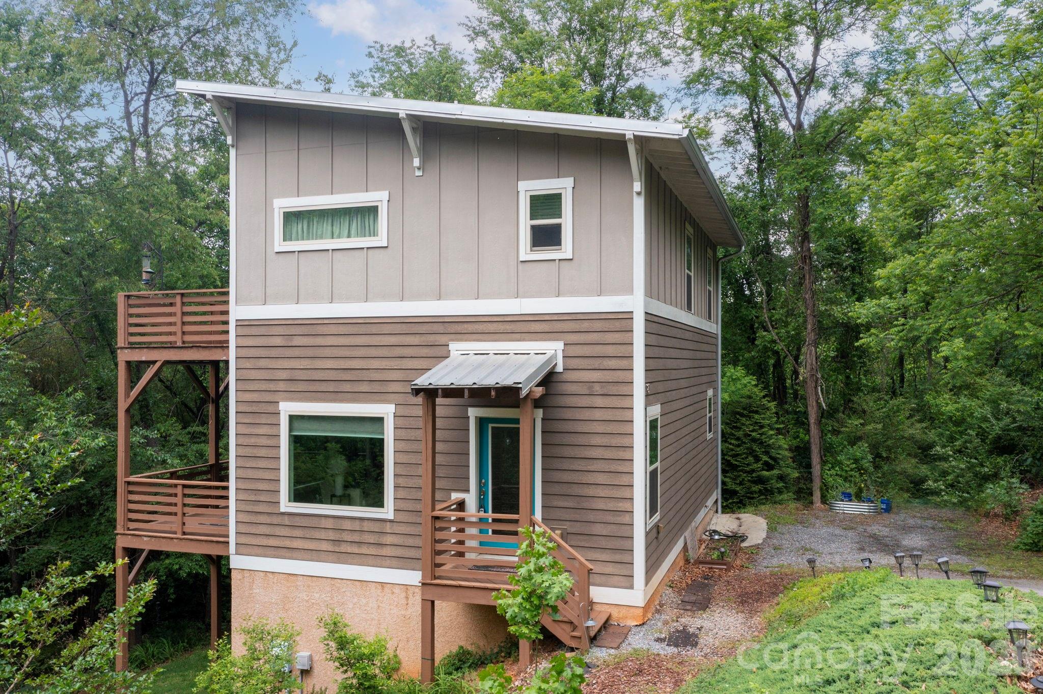 181 Glendale Avenue — Asheville