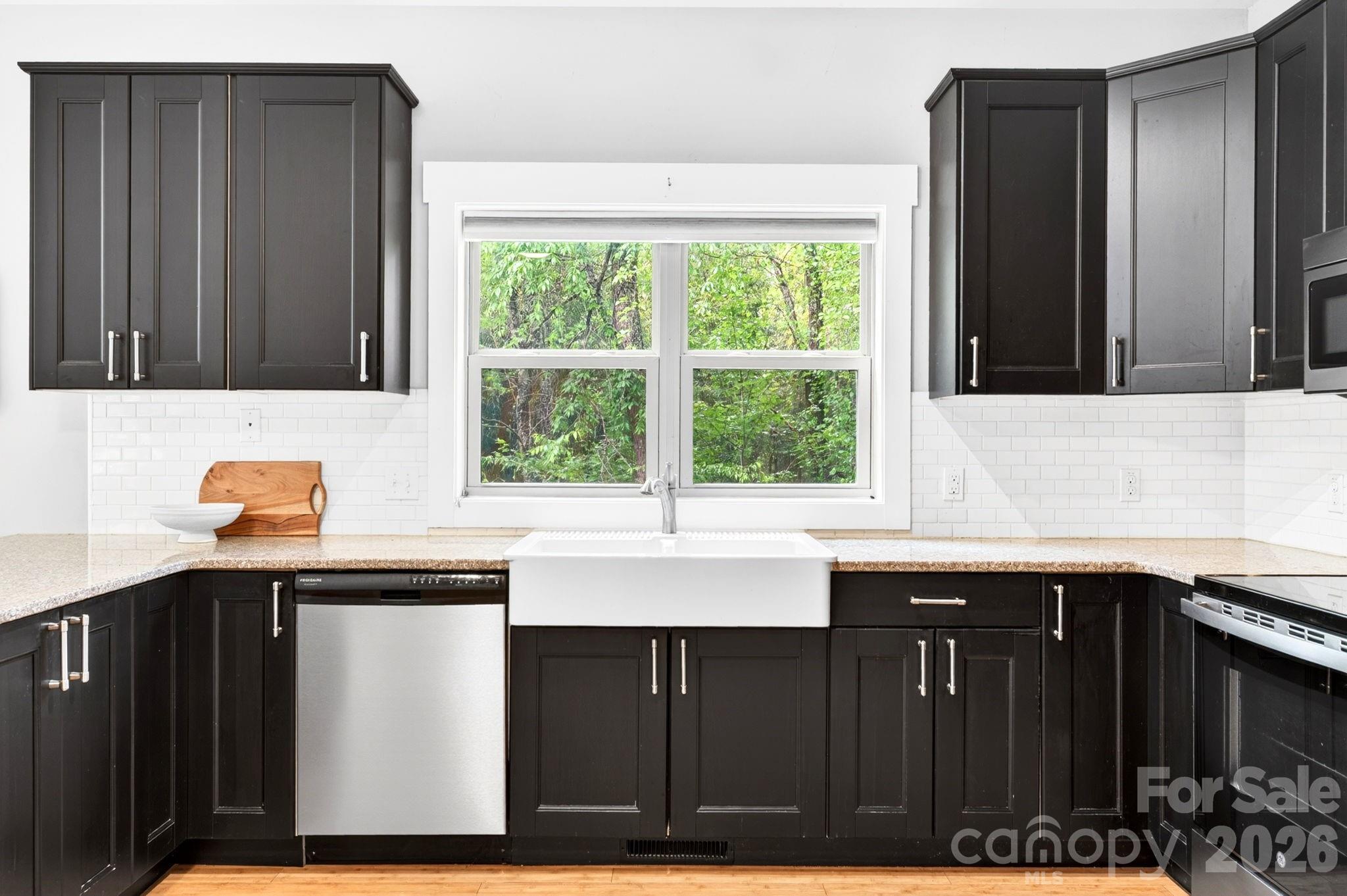 181 Glendale Avenue — Asheville