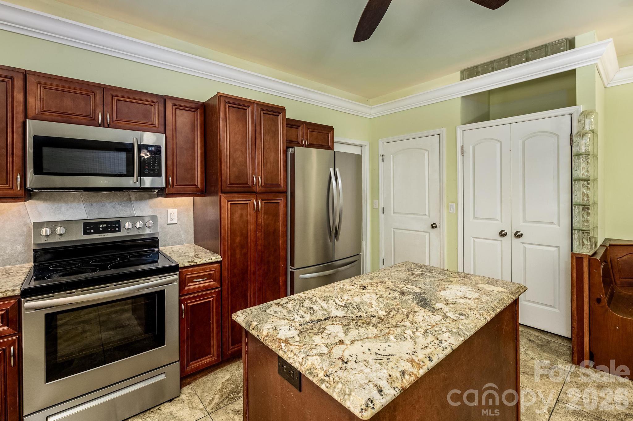 119 Cottontail Lane — Statesville