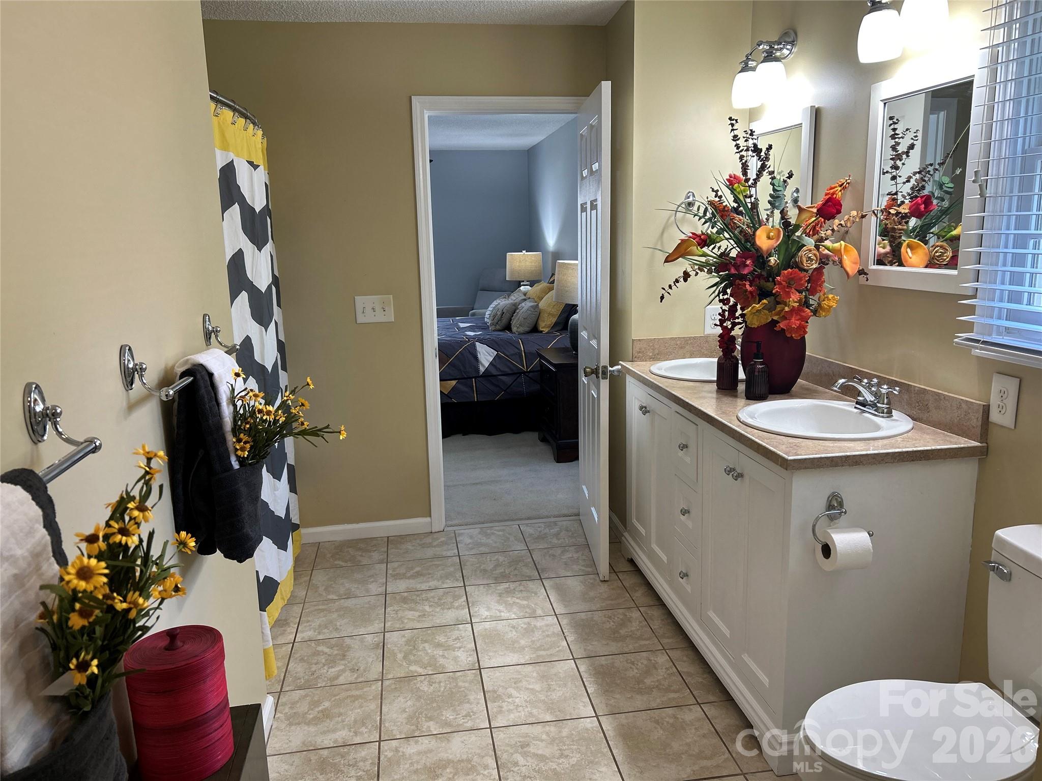111 Gallarie Place — Salisbury