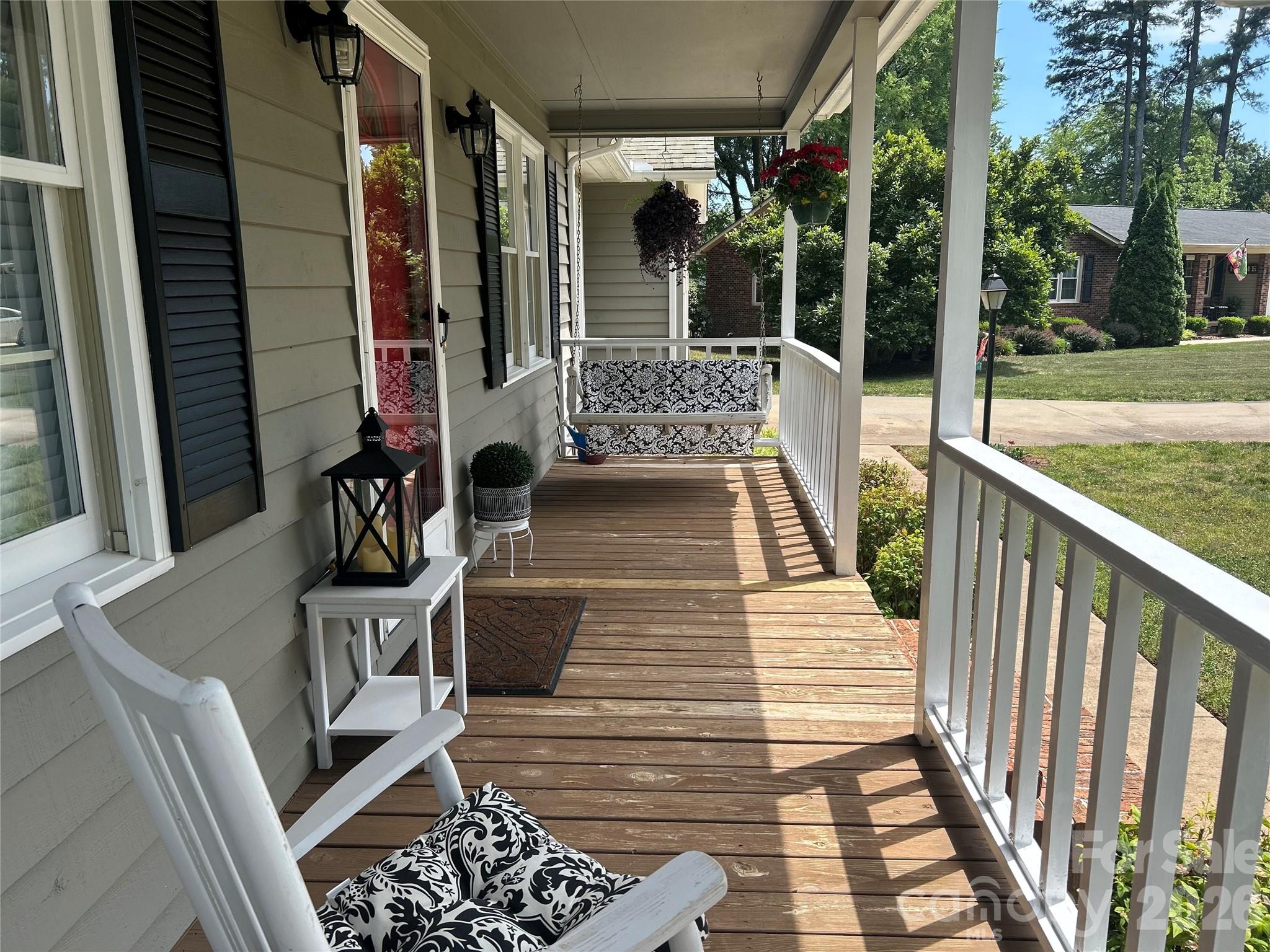 111 Gallarie Place — Salisbury
