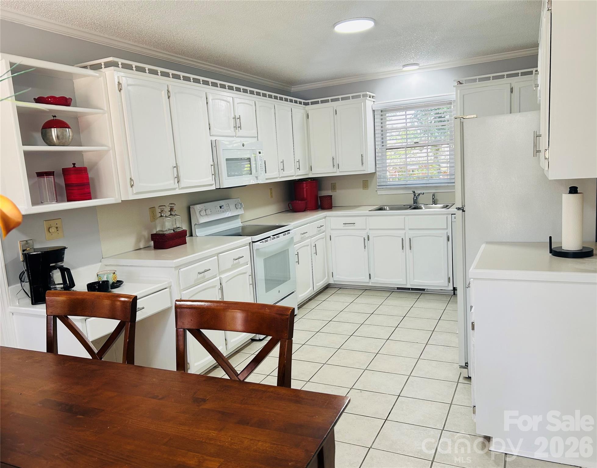111 Gallarie Place — Salisbury