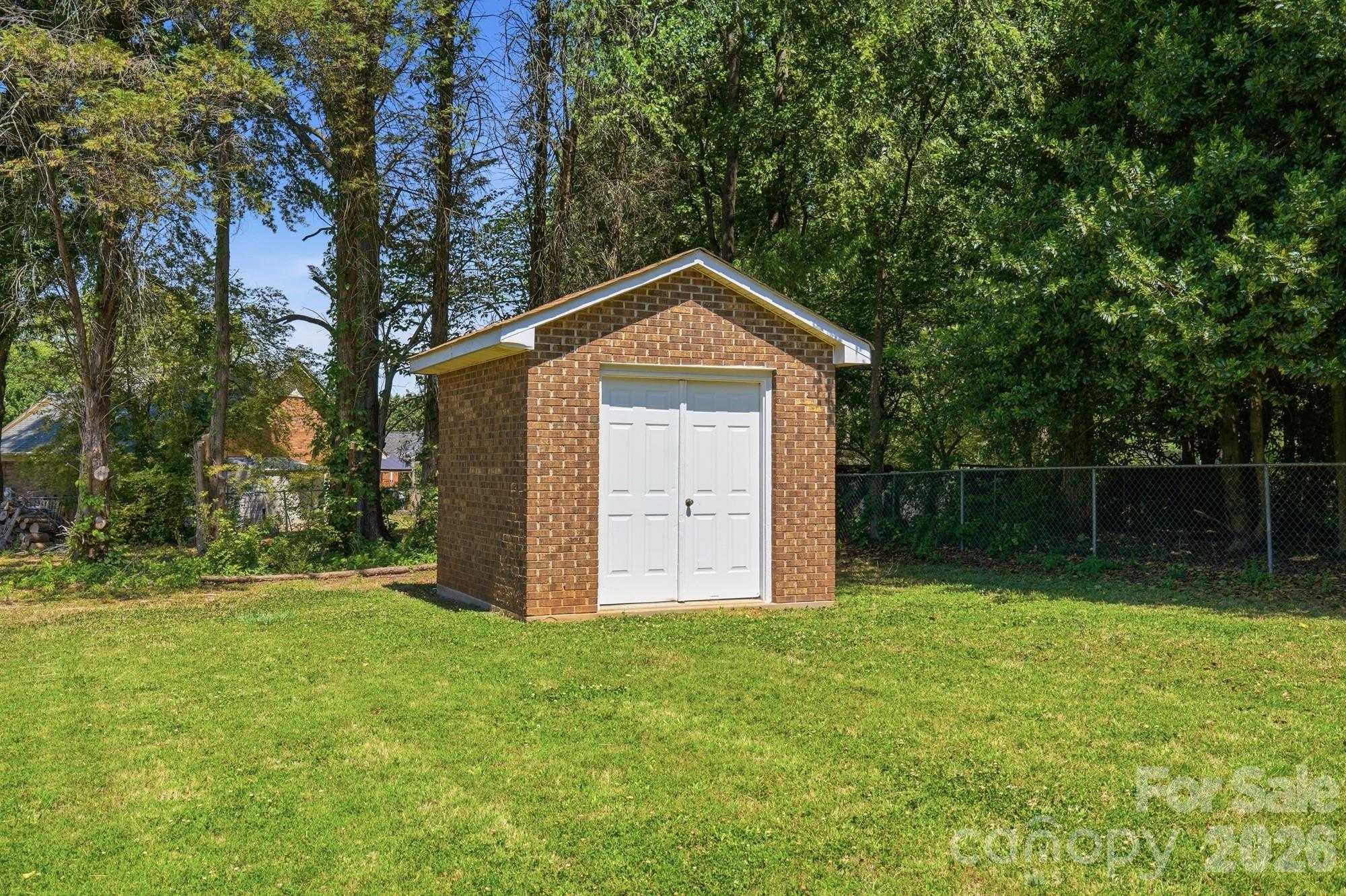 4711 Myers Road — Monroe