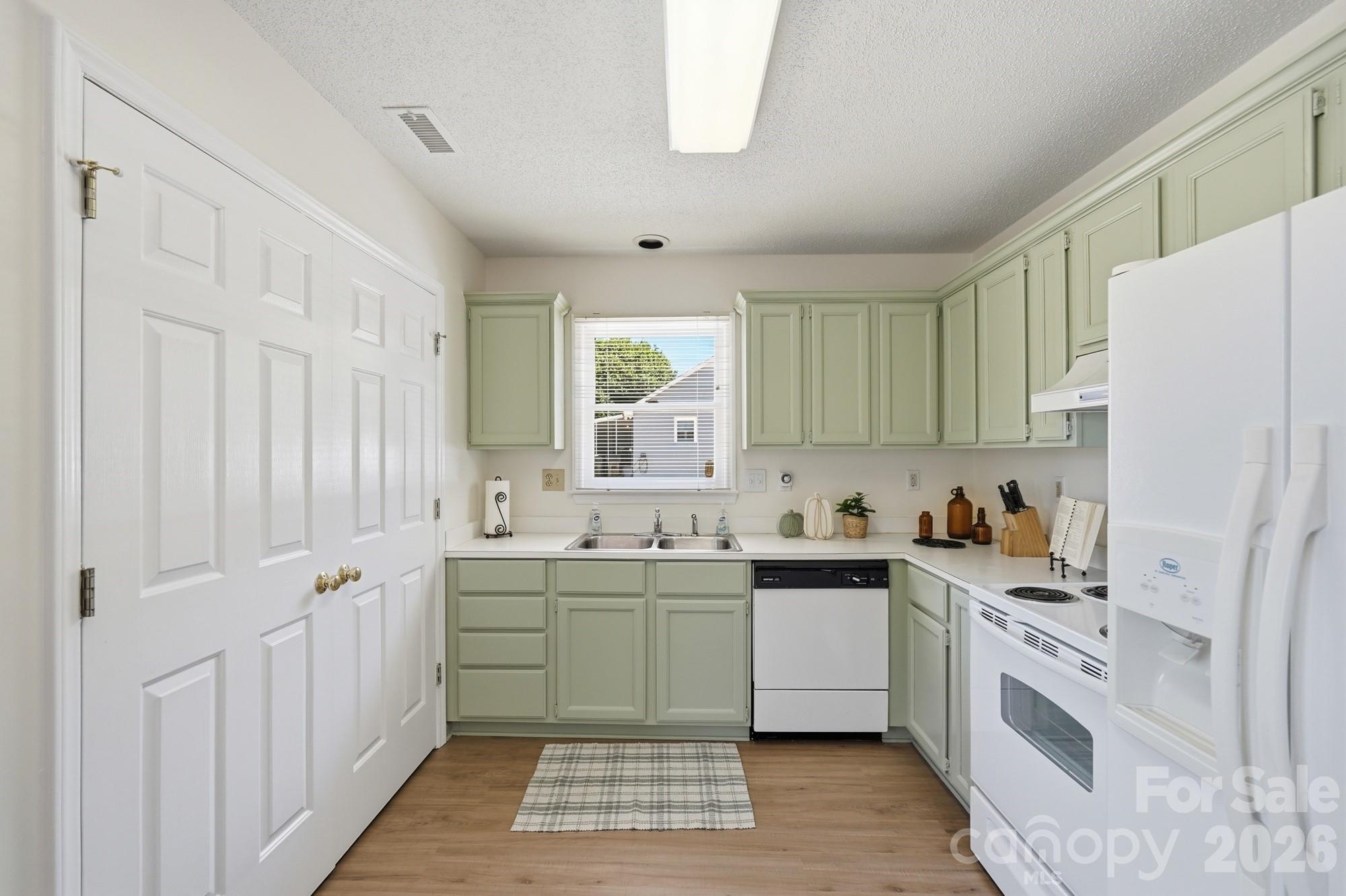 4711 Myers Road — Monroe