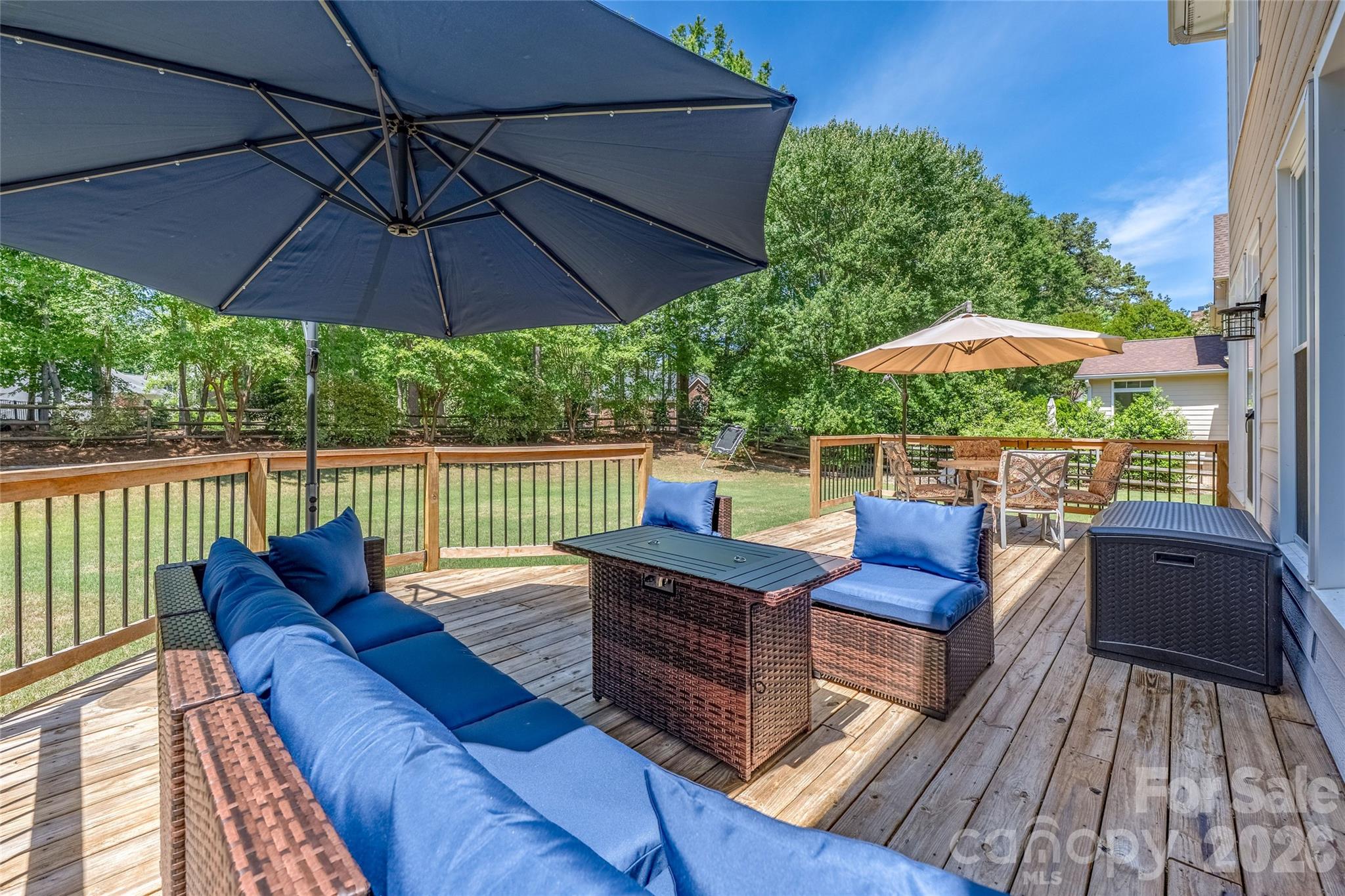 10025 Bayart Way — Huntersville