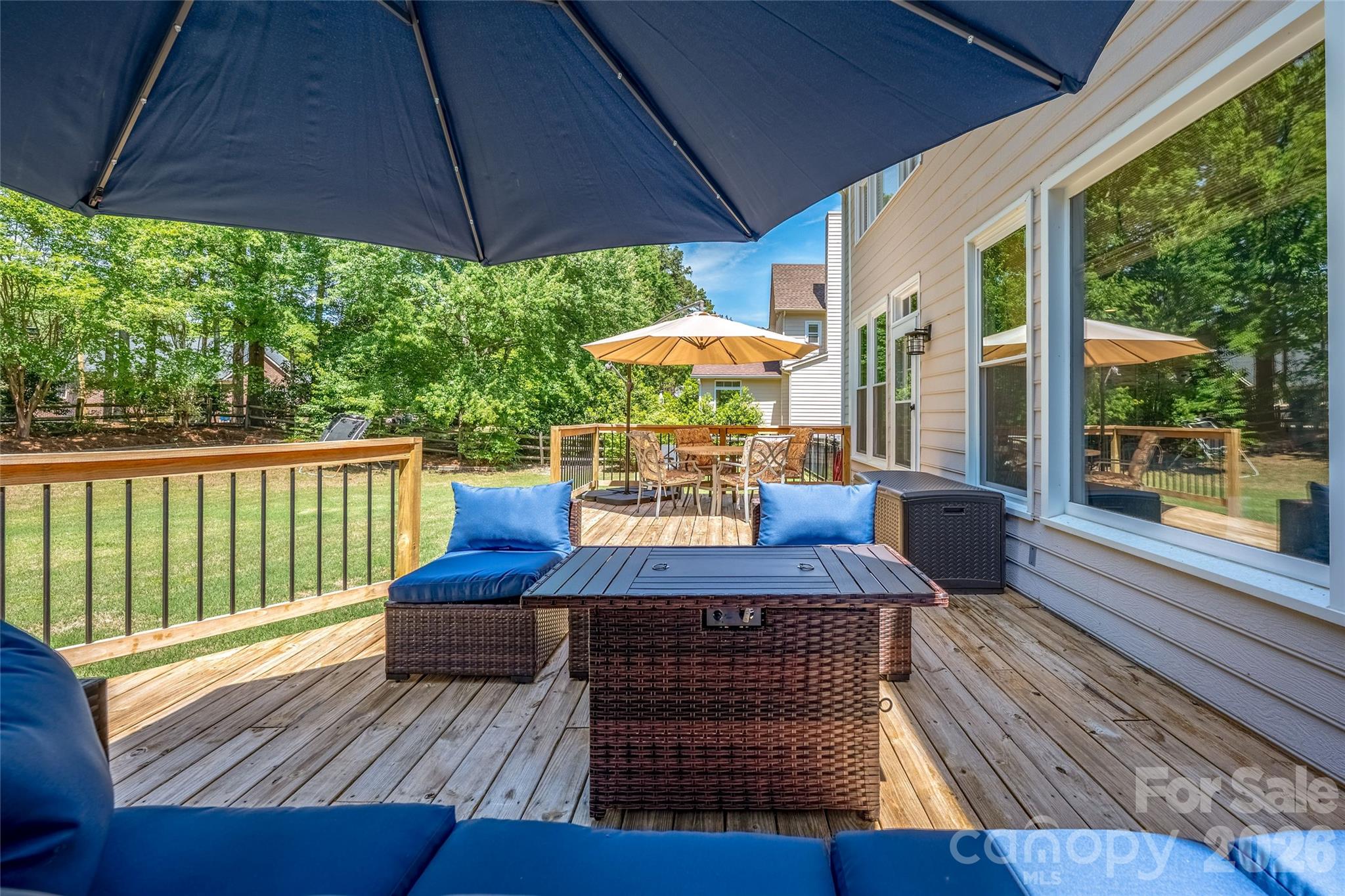 10025 Bayart Way — Huntersville