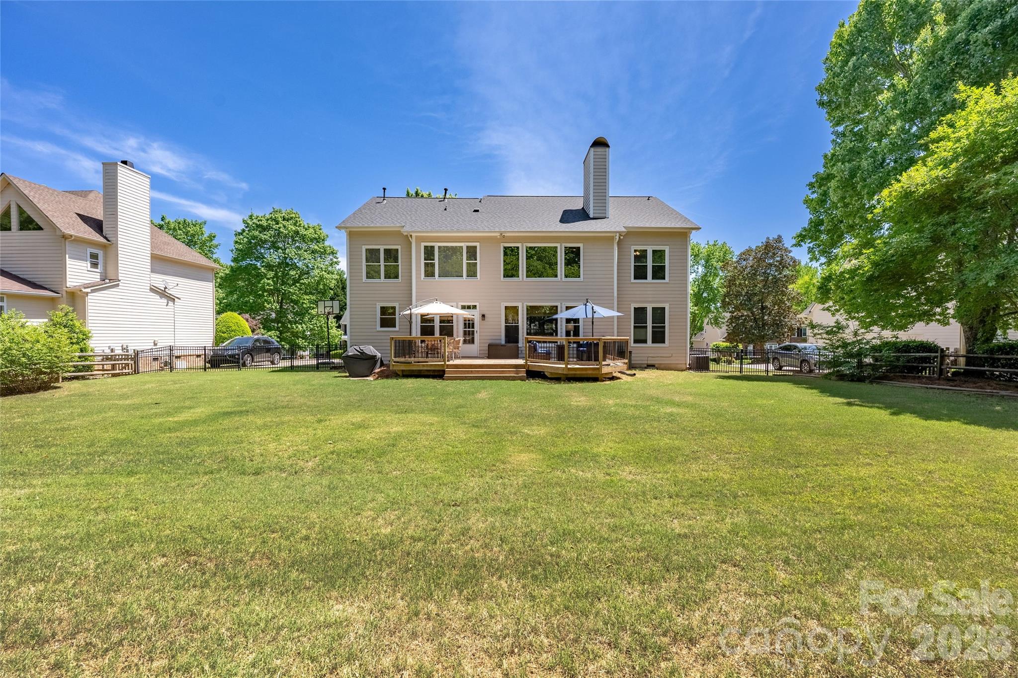 10025 Bayart Way — Huntersville