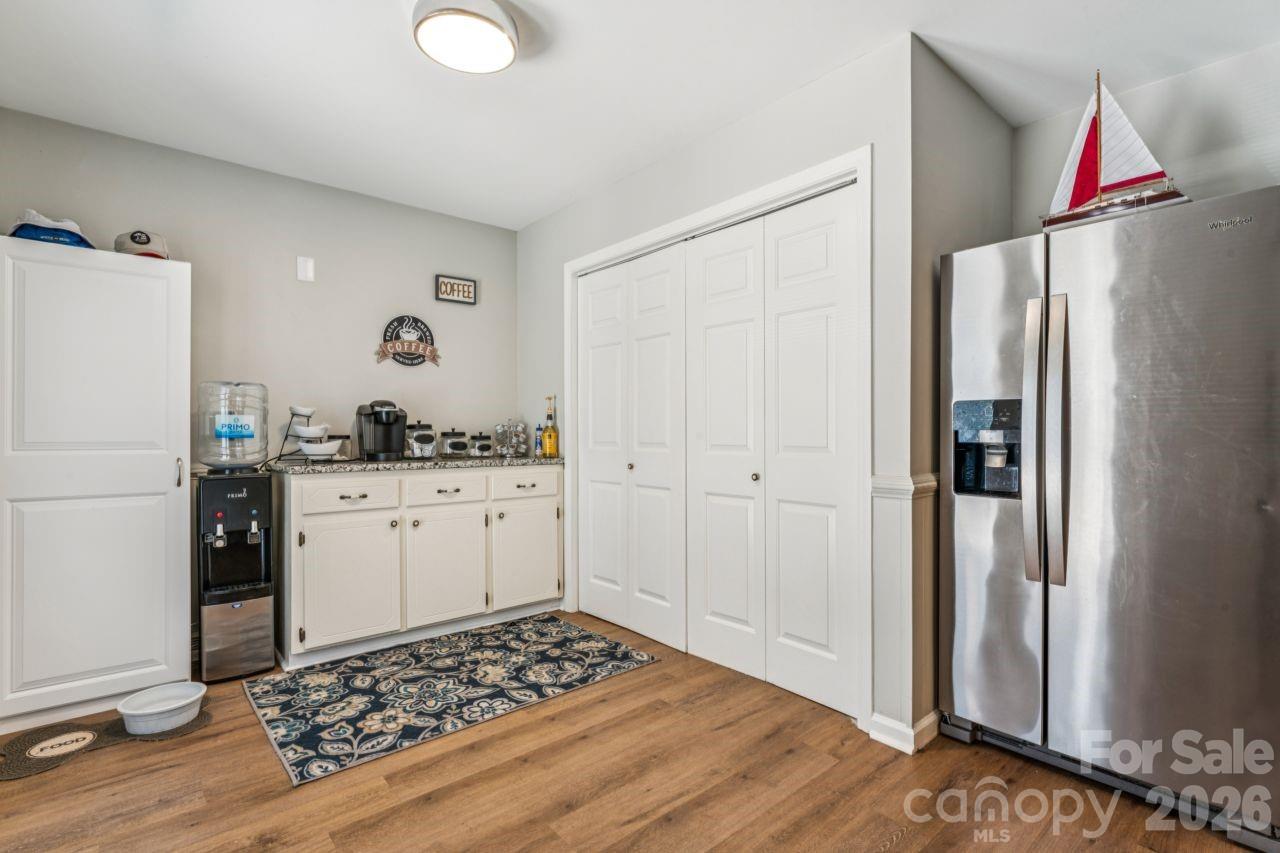 49571 Blackberry Road — Norwood