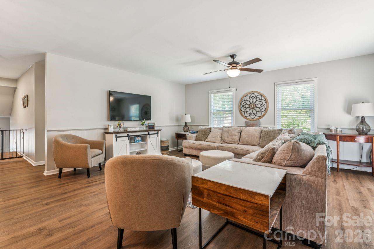 49571 Blackberry Road — Norwood