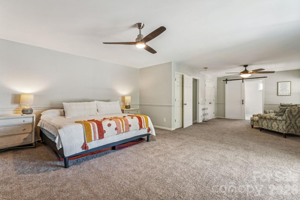 49571 Blackberry Road — Norwood