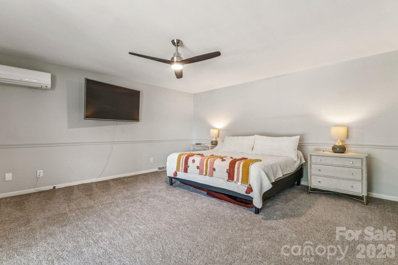 49571 Blackberry Road — Norwood