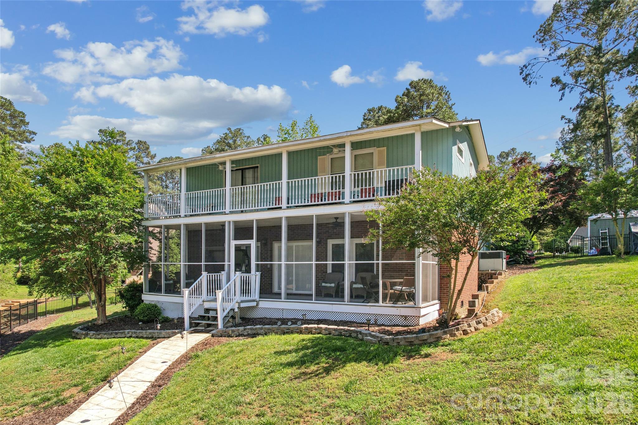 49571 Blackberry Road — Norwood