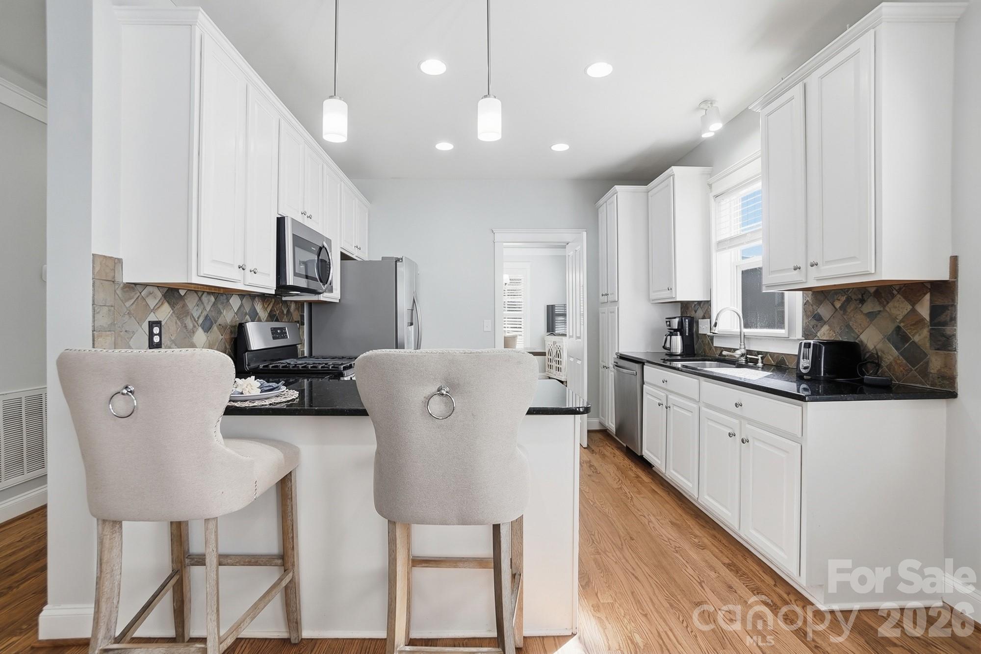 342 Shoreline Parkway — Tega Cay