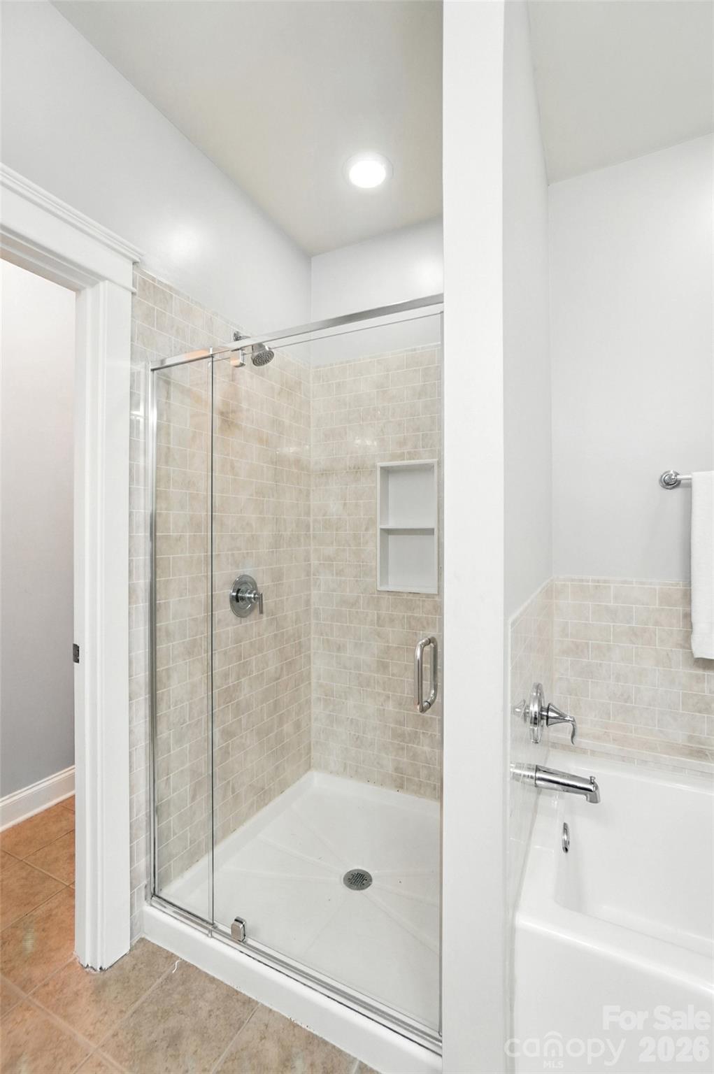 342 Shoreline Parkway — Tega Cay