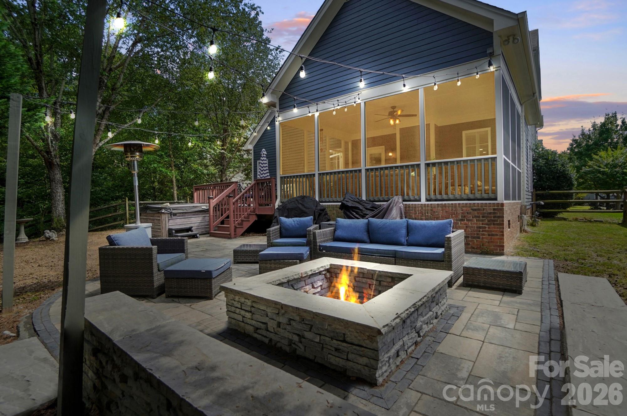 342 Shoreline Parkway — Tega Cay