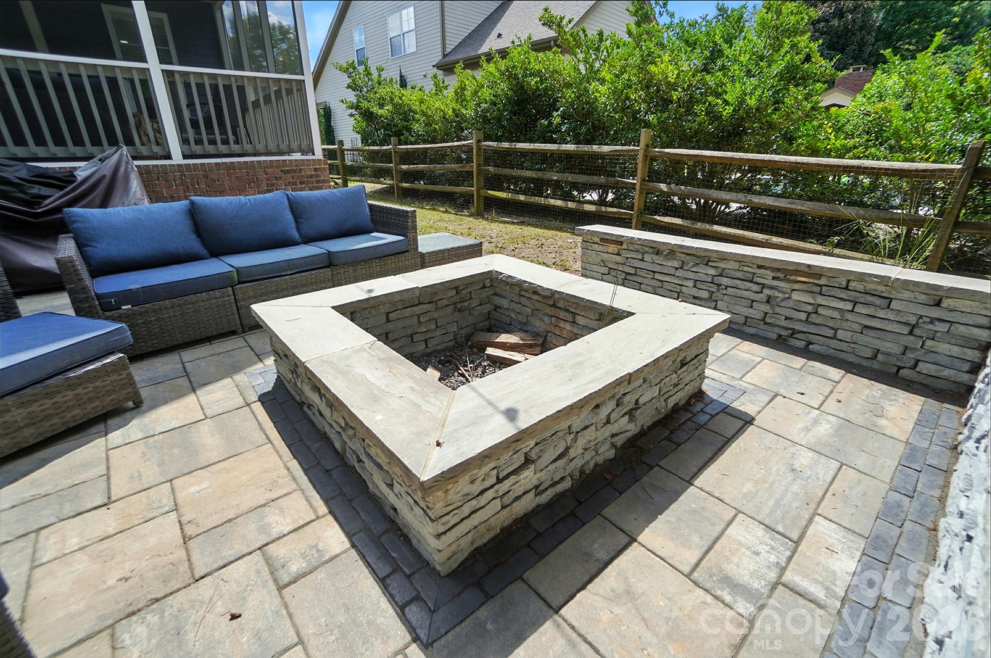 342 Shoreline Parkway — Tega Cay