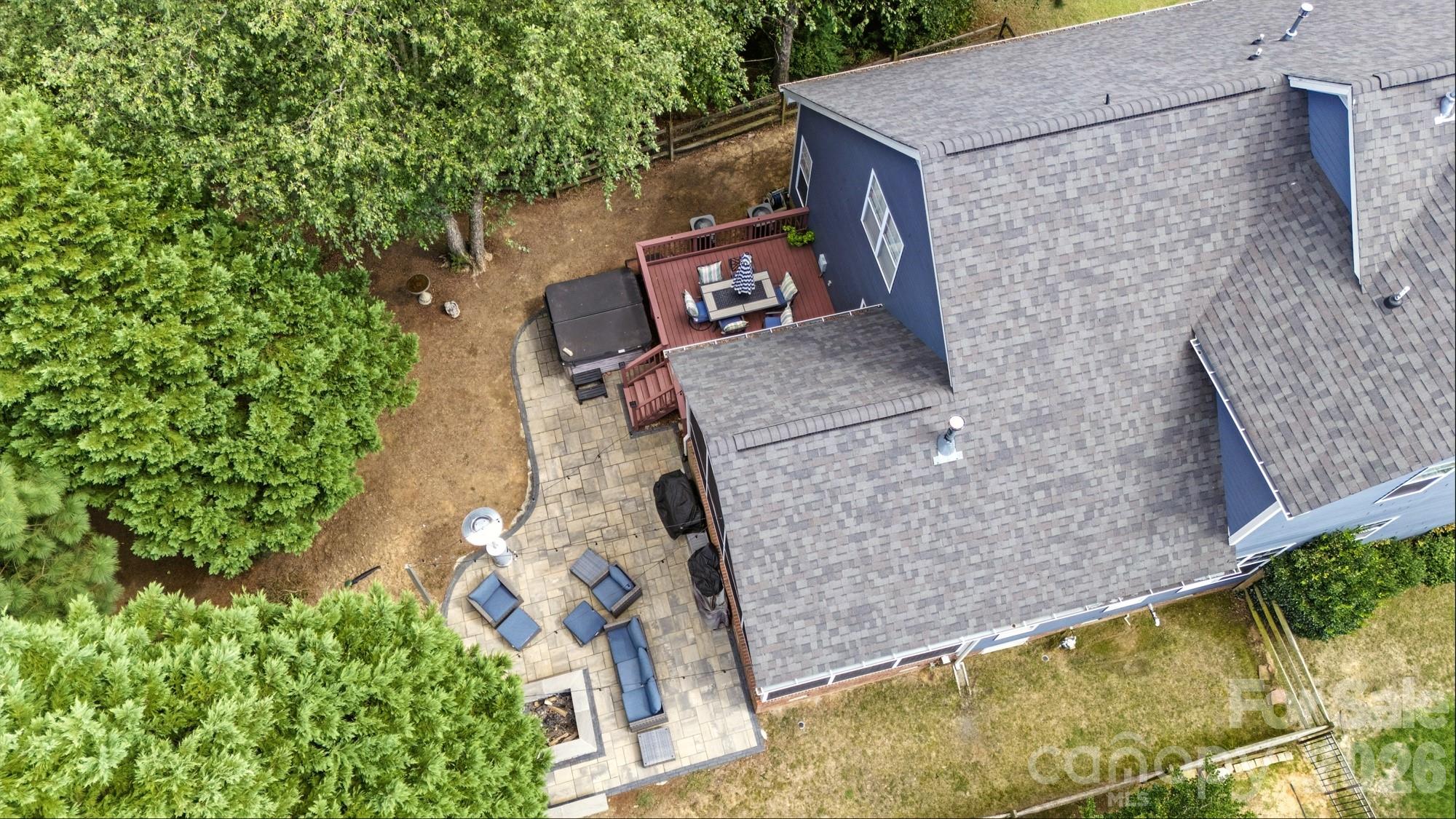 342 Shoreline Parkway — Tega Cay