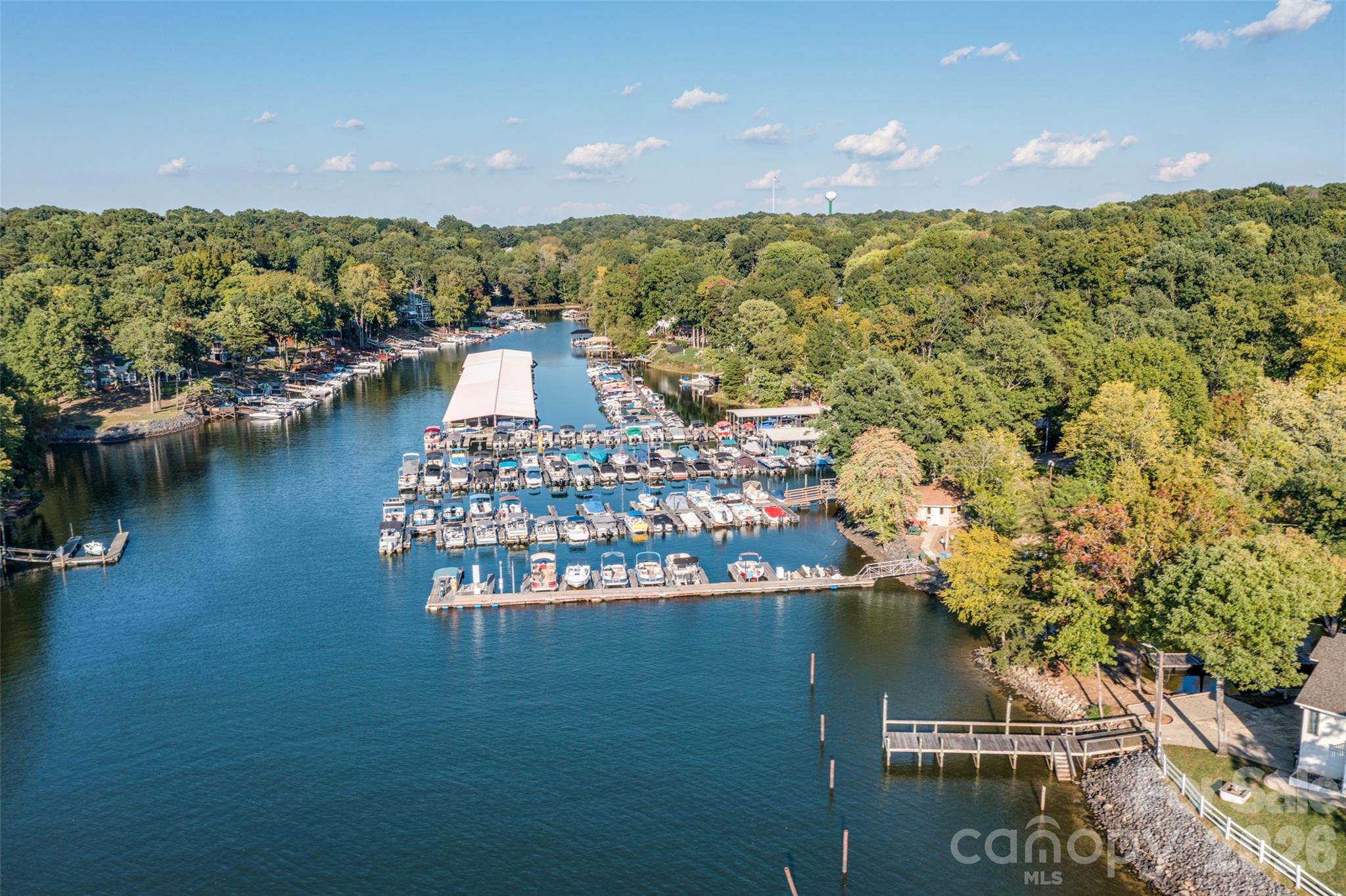 342 Shoreline Parkway — Tega Cay