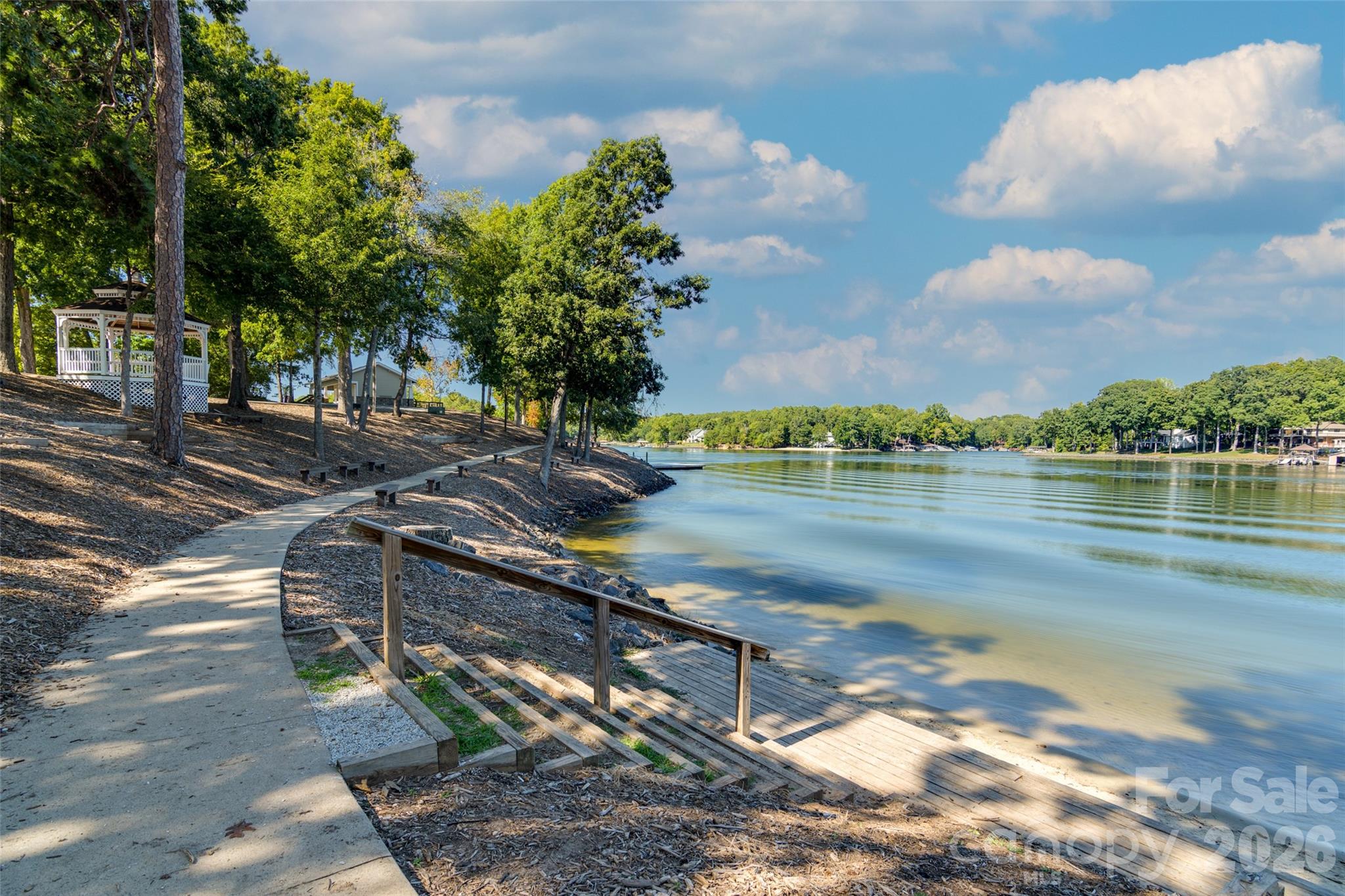 342 Shoreline Parkway — Tega Cay