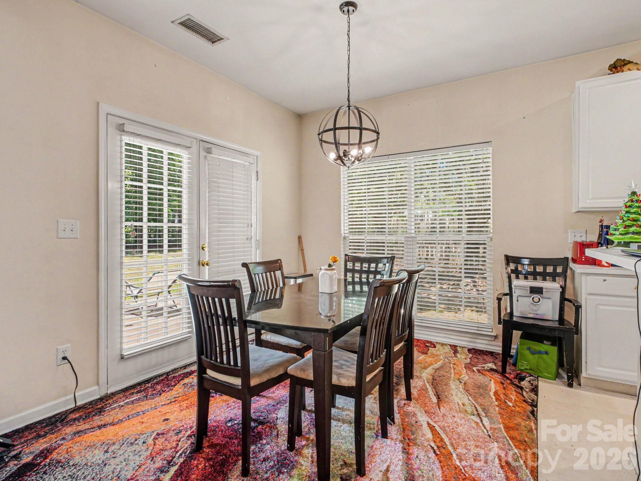 8800 Cavonnier Lane — Charlotte