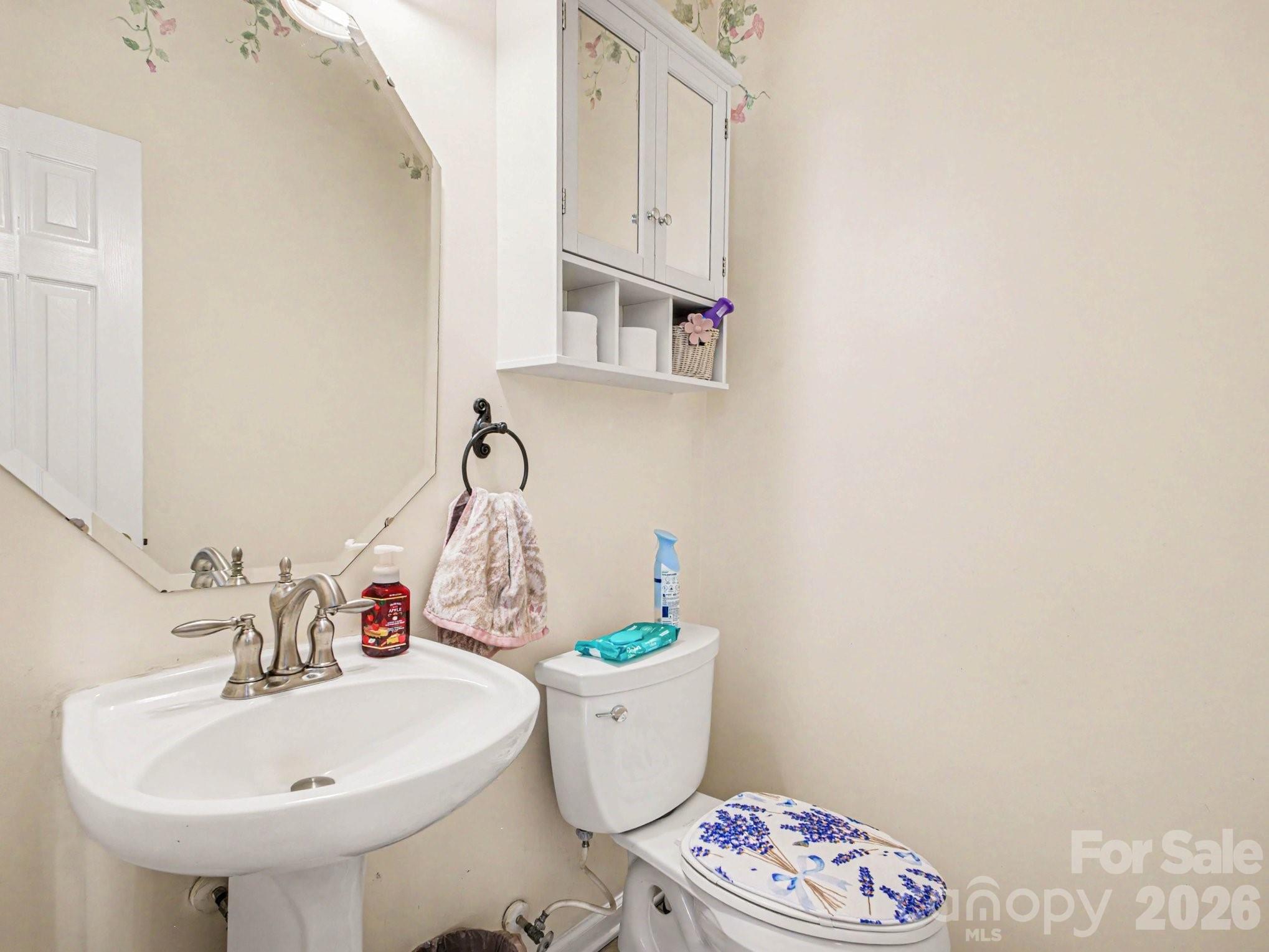 8800 Cavonnier Lane — Charlotte