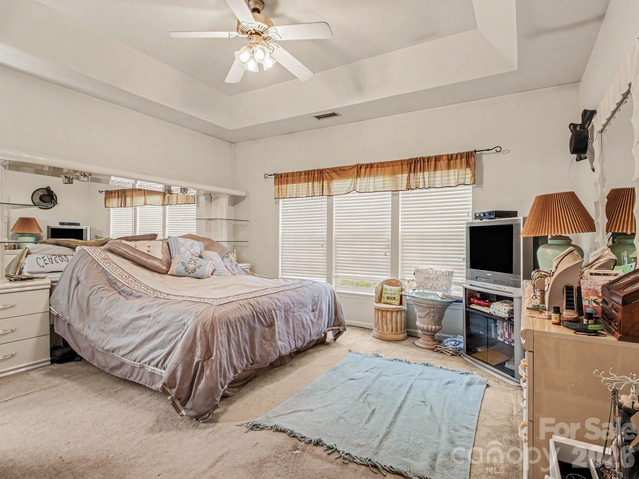 8800 Cavonnier Lane — Charlotte