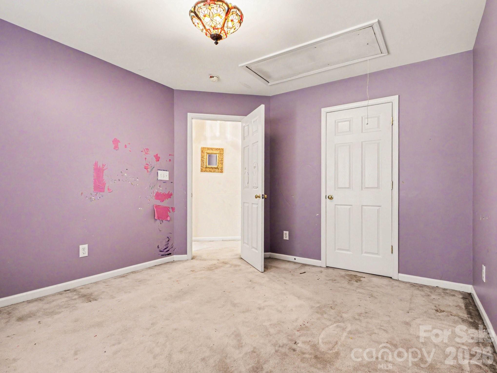 8800 Cavonnier Lane — Charlotte