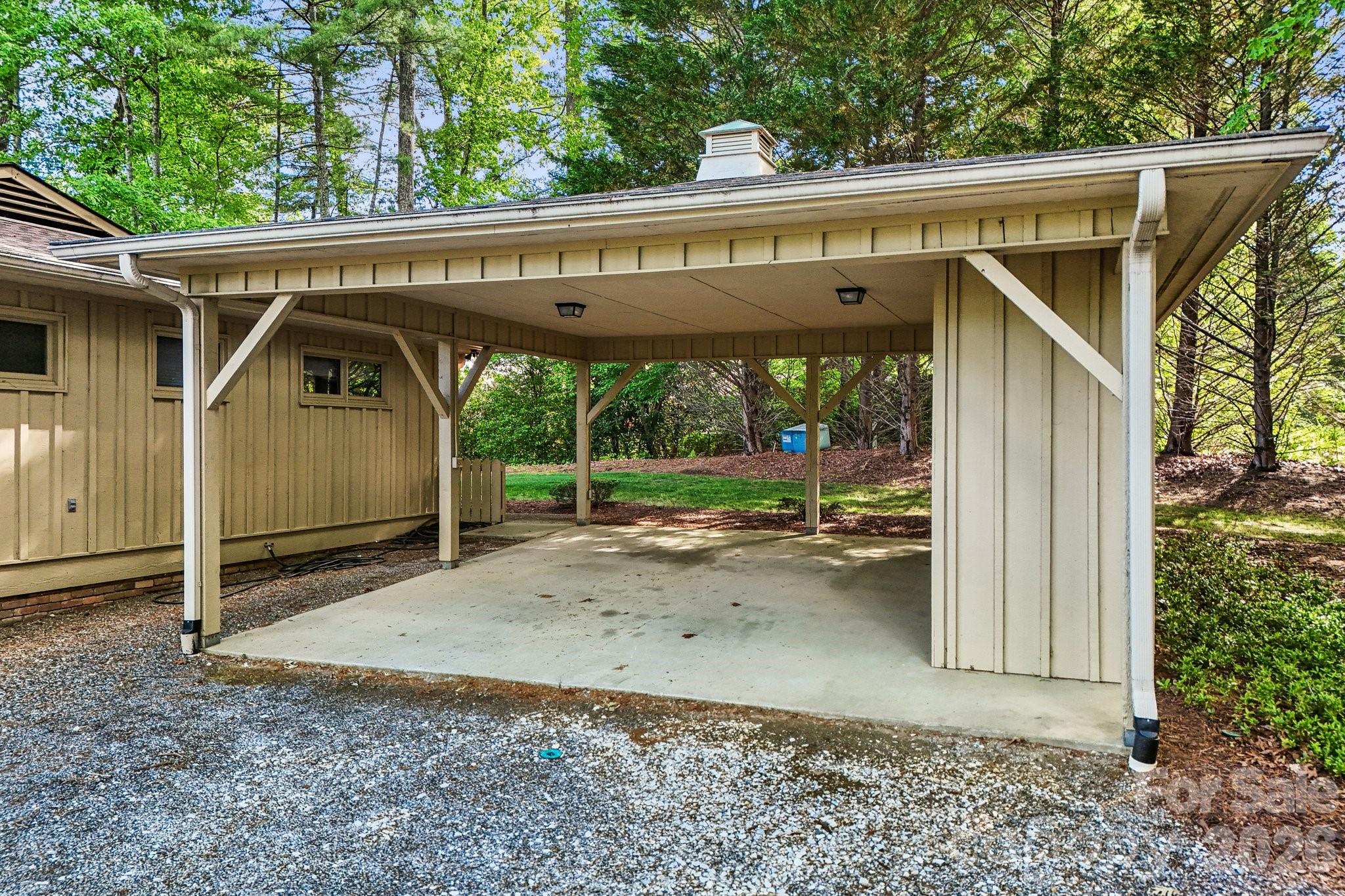 3 Greenbriar Woods Circle — Etowah