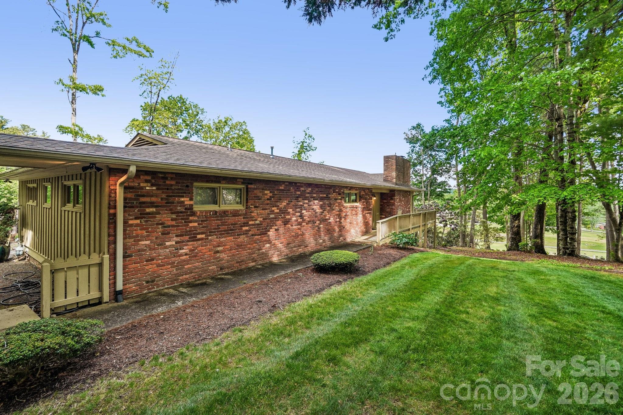 3 Greenbriar Woods Circle — Etowah