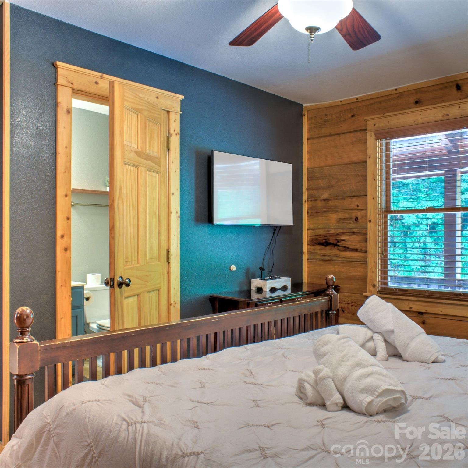 181 Scenic Wolf Drive — Mars Hill