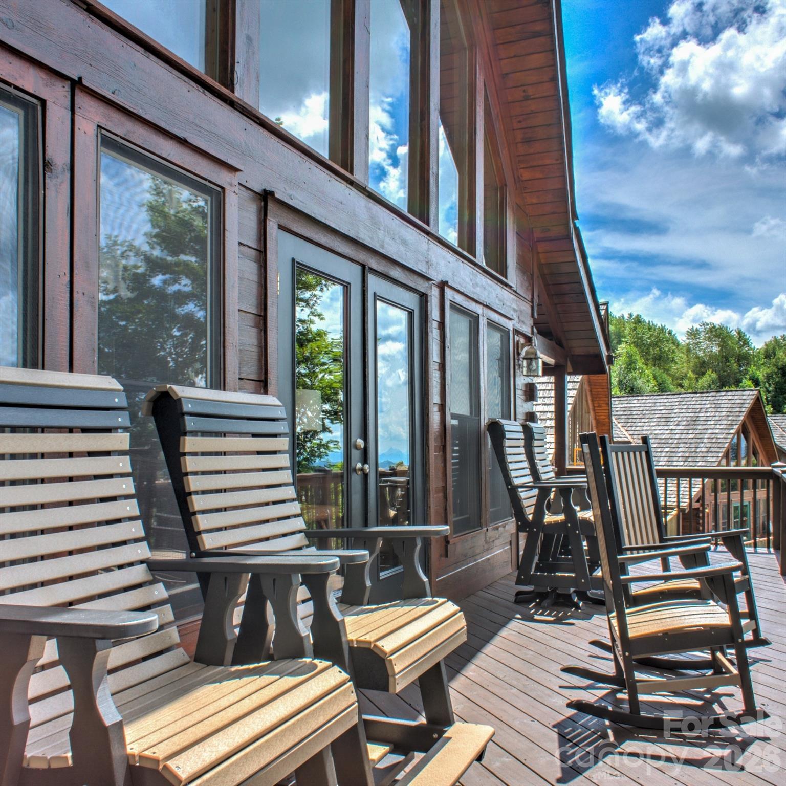 181 Scenic Wolf Drive — Mars Hill