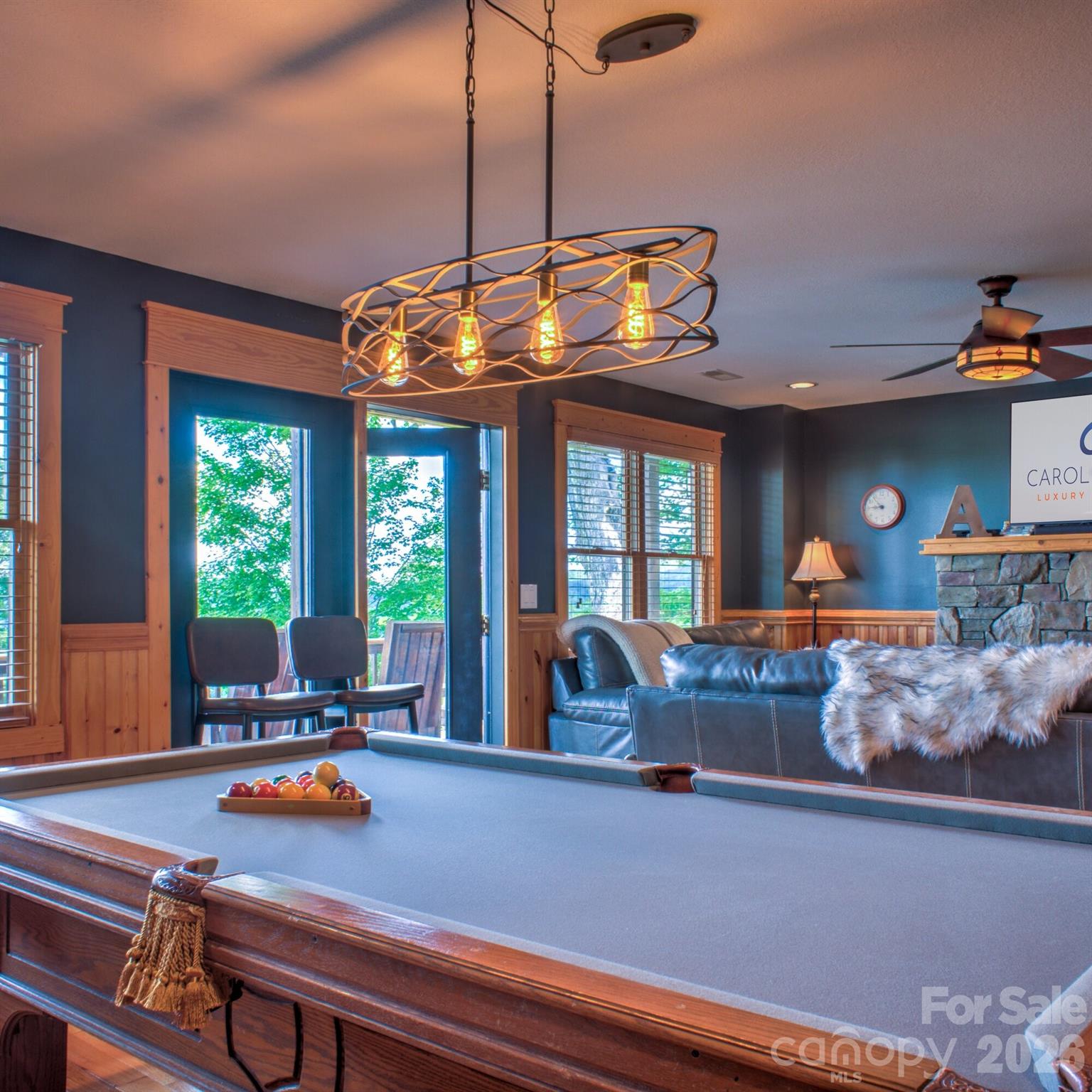 181 Scenic Wolf Drive — Mars Hill