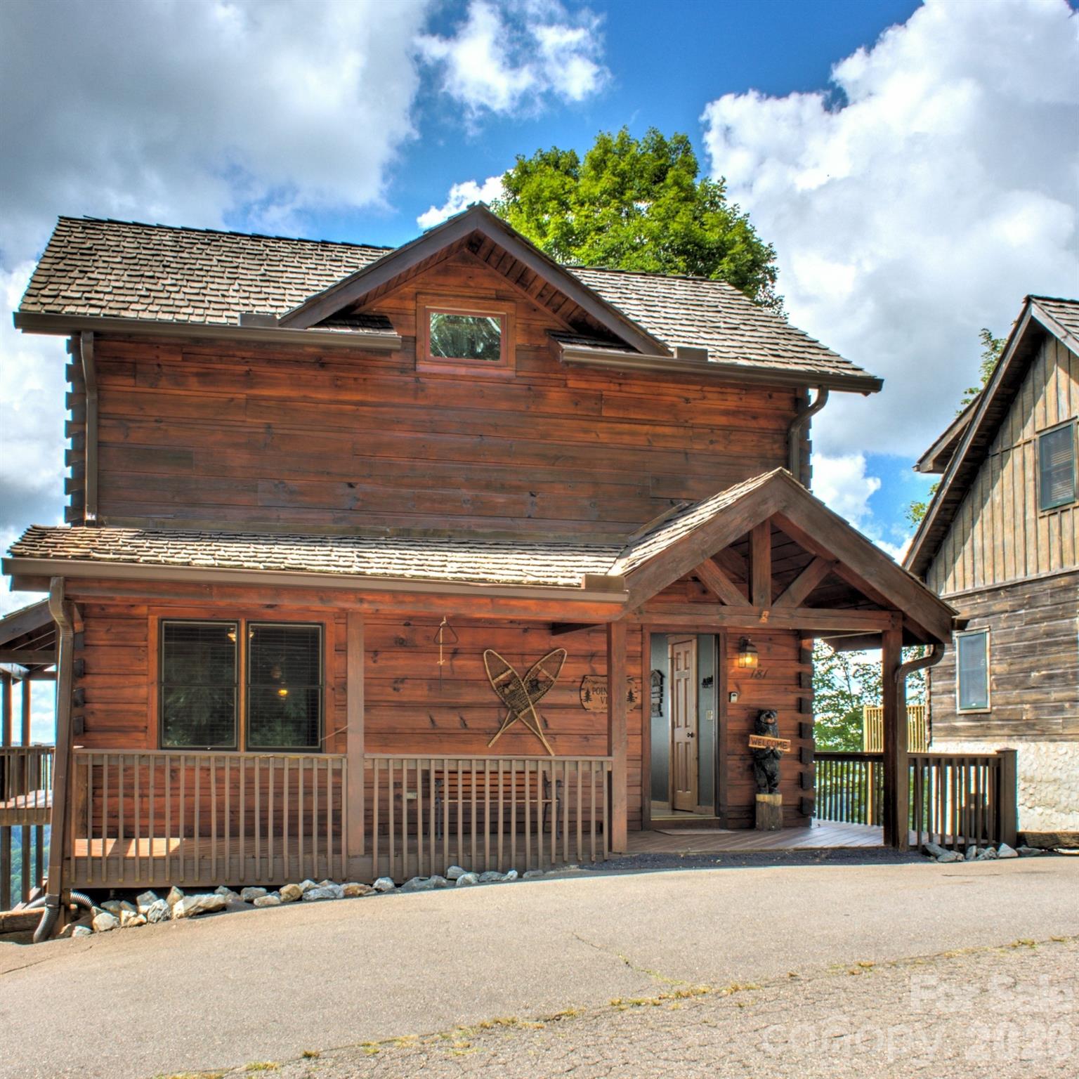181 Scenic Wolf Drive — Mars Hill