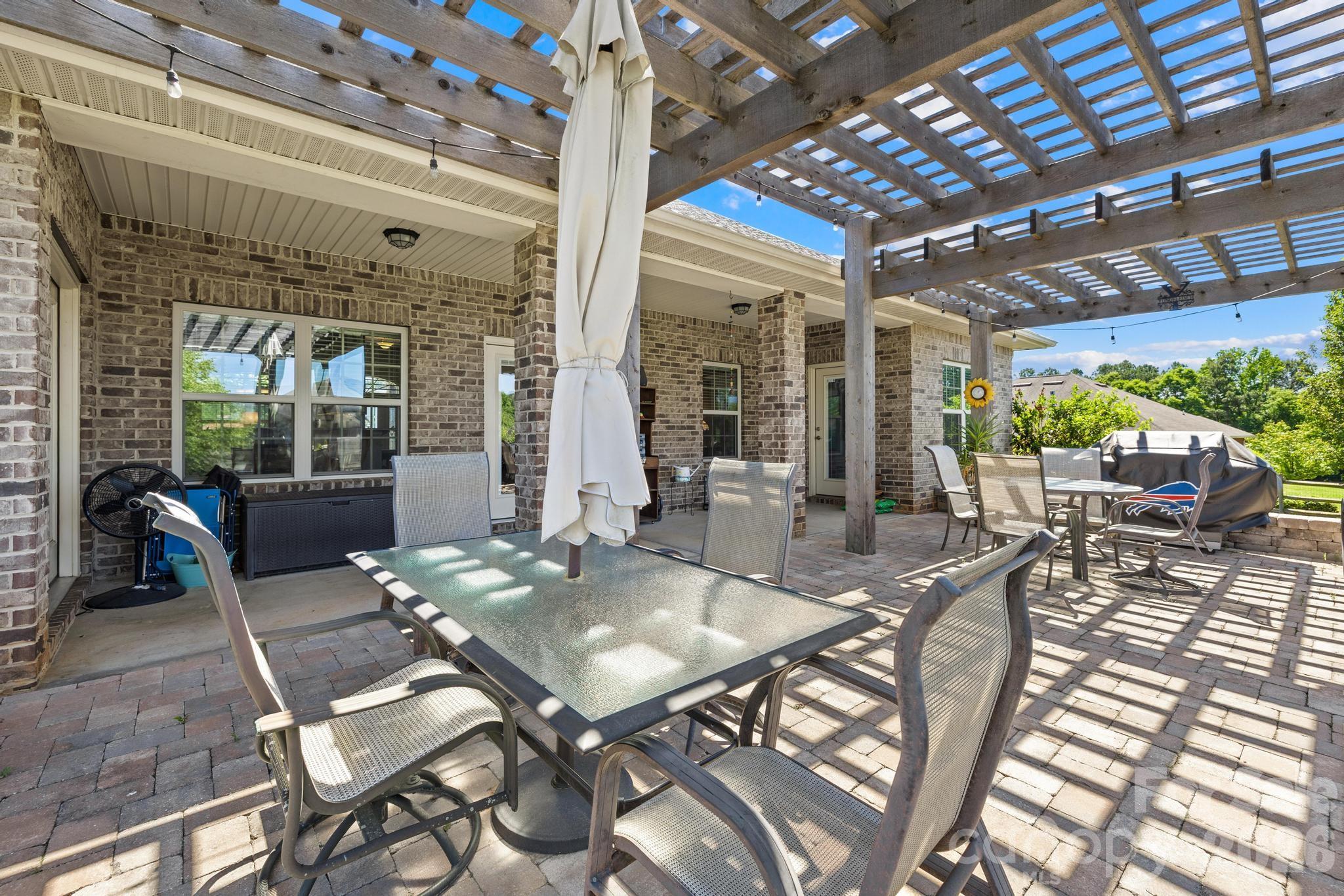 126 Tall Fern Loop — Mooresville