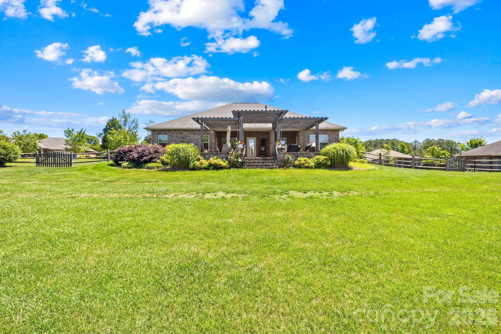 126 Tall Fern Loop — Mooresville