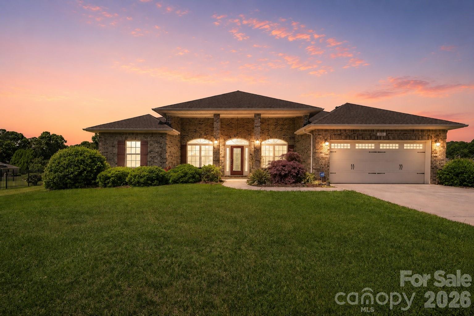 126 Tall Fern Loop — Mooresville