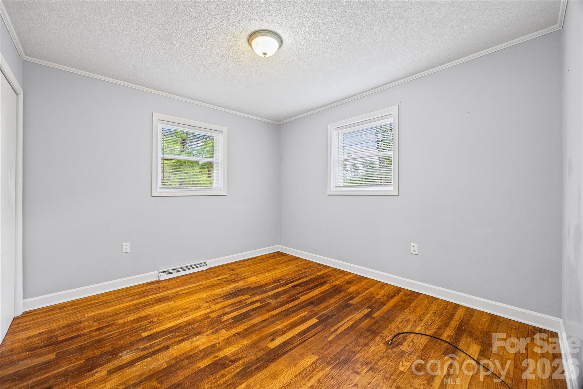 2380 Dixon Road — Belmont