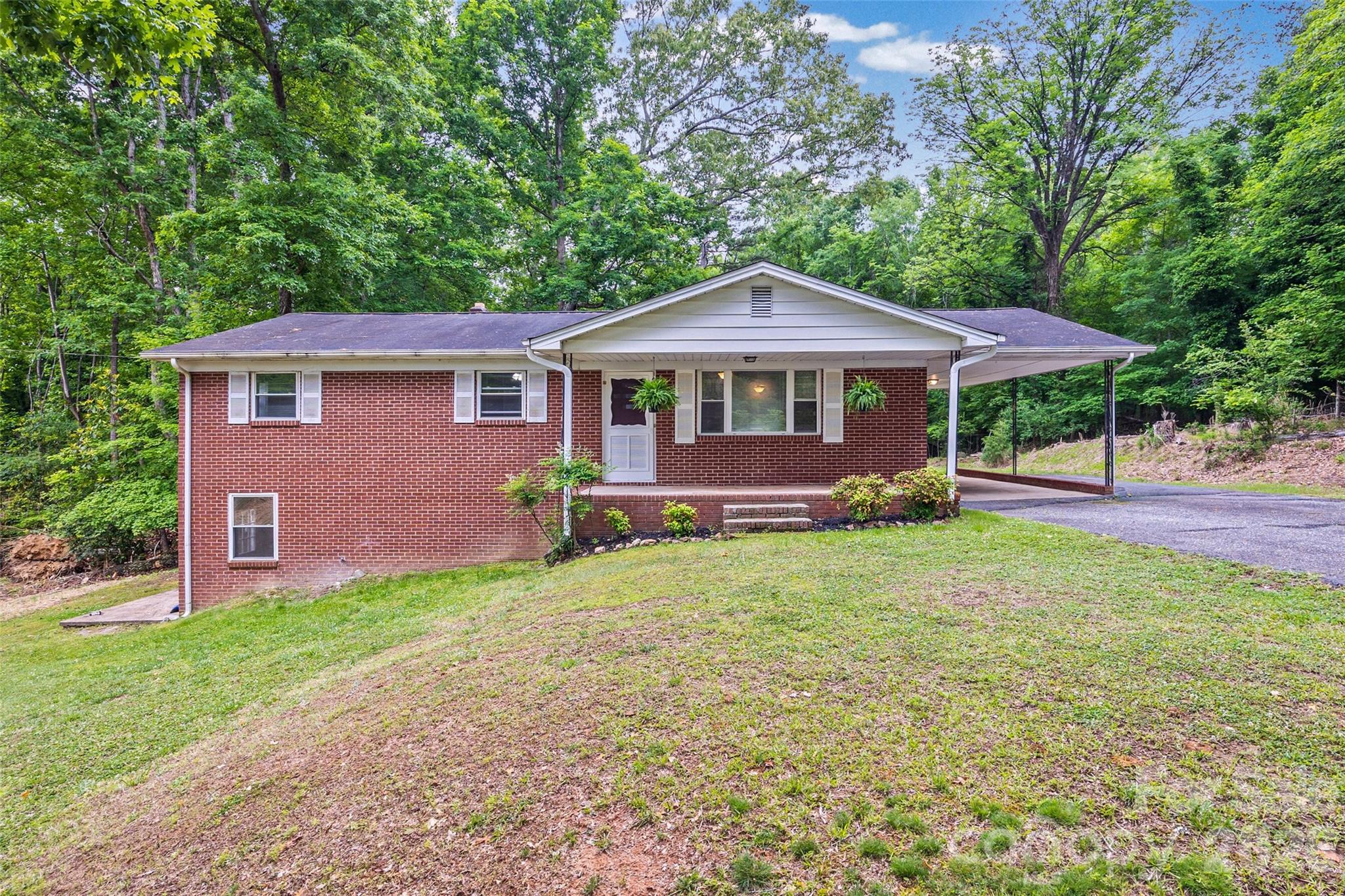 2380 Dixon Road — Belmont
