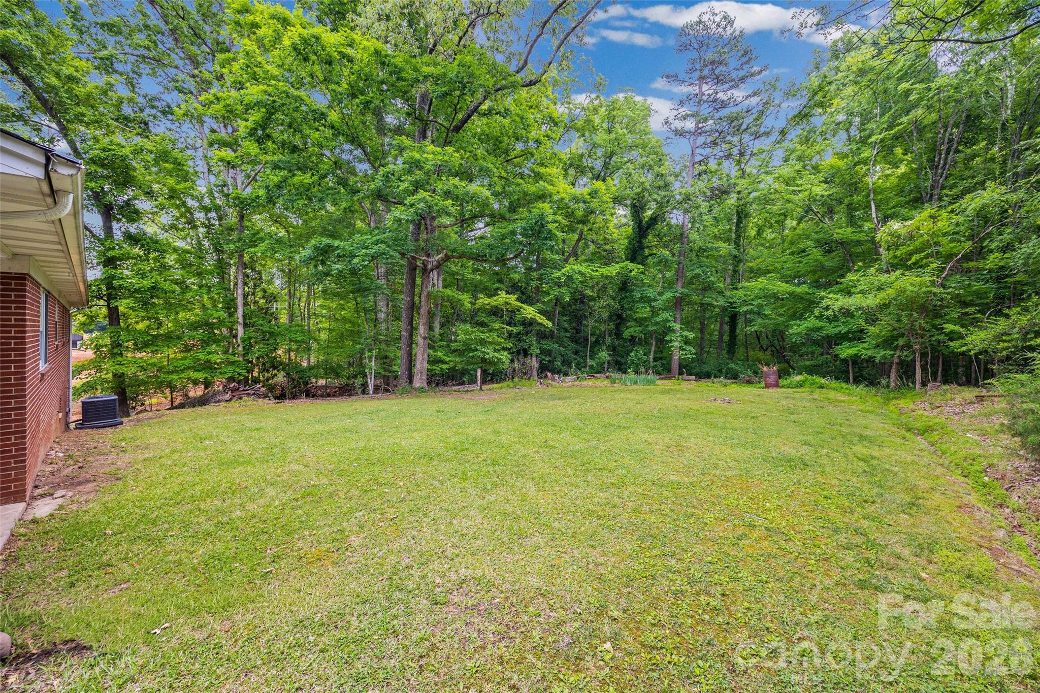 2380 Dixon Road — Belmont