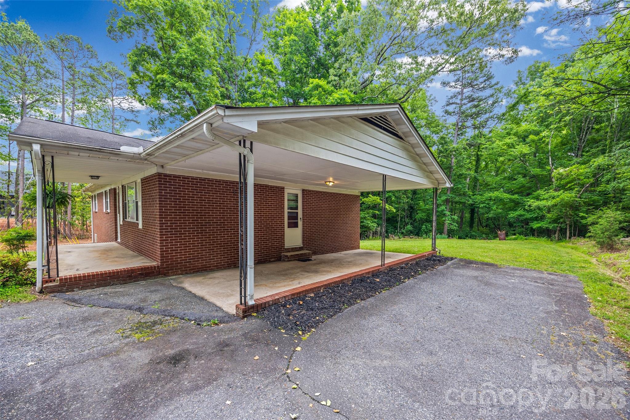 2380 Dixon Road — Belmont