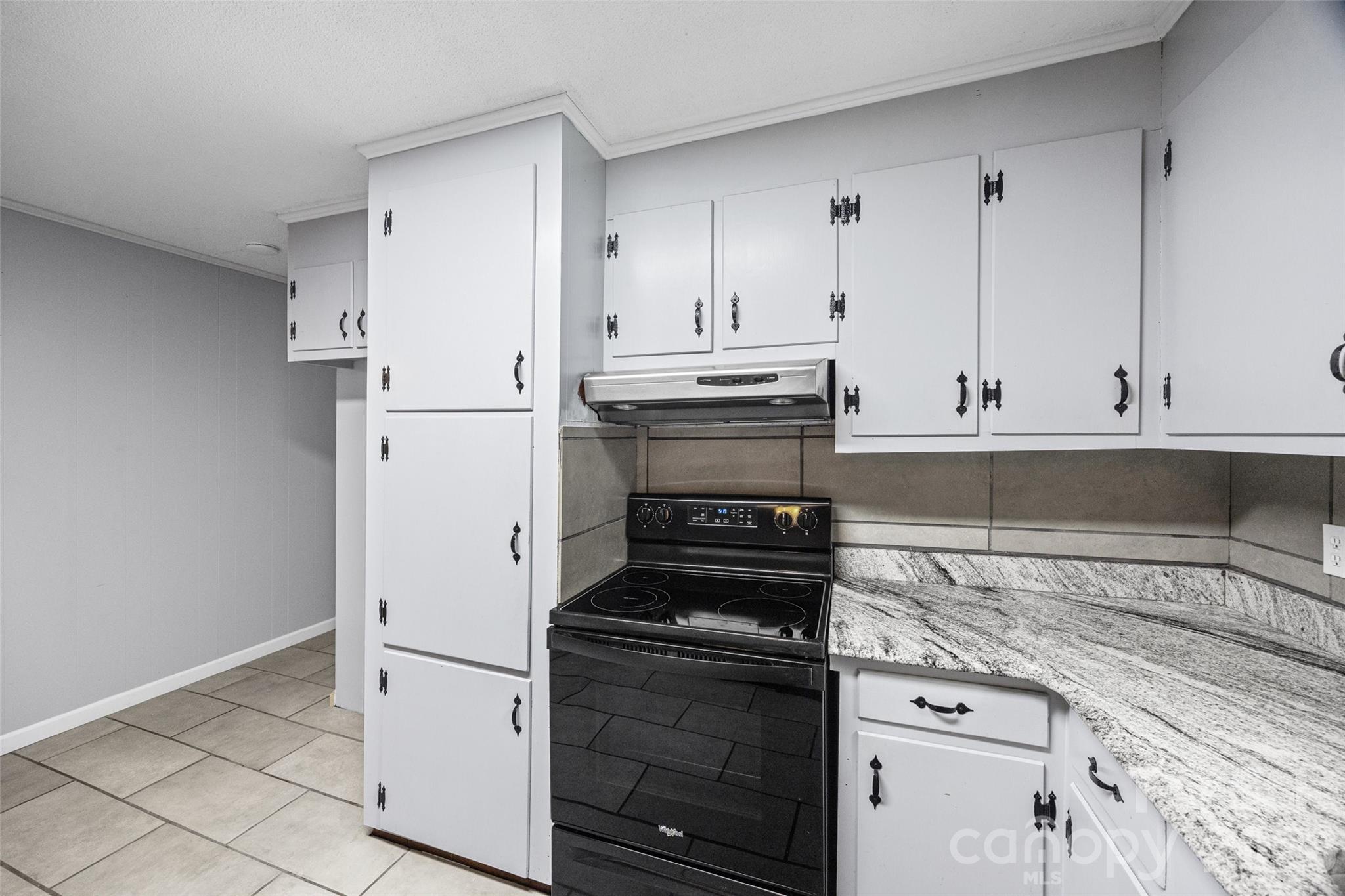 2380 Dixon Road — Belmont