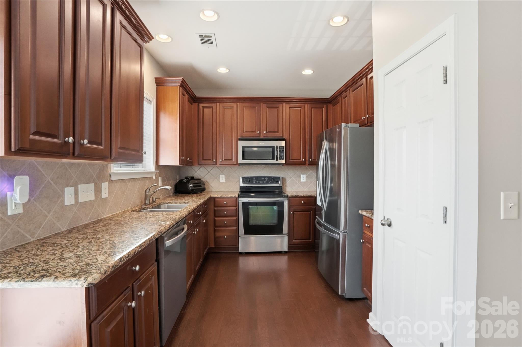 9417 Kings Parade Boulevard — Charlotte