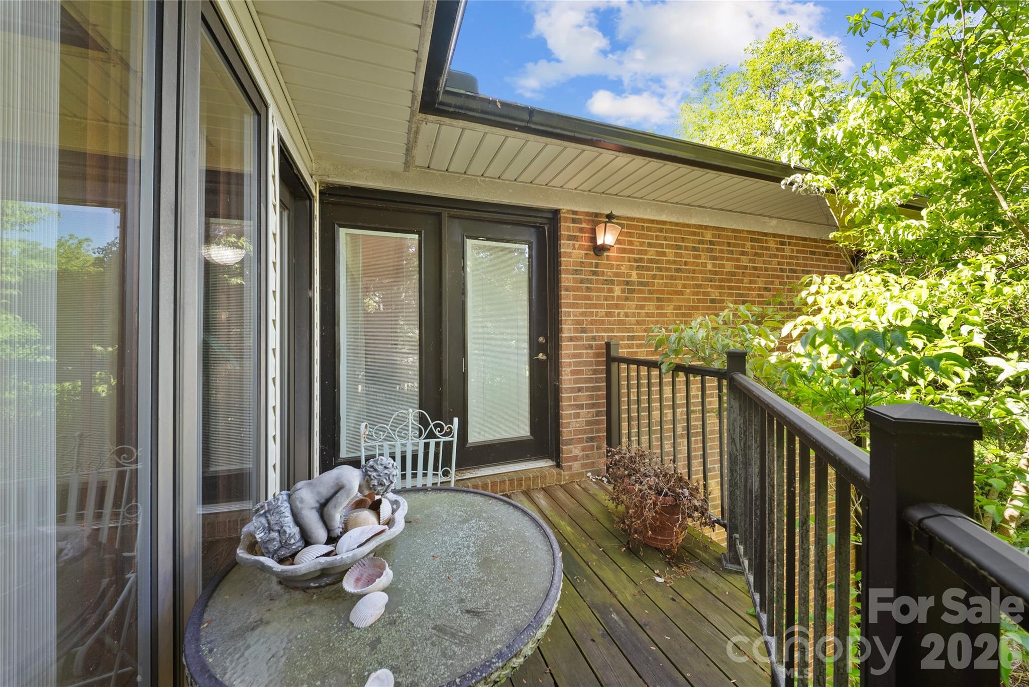 27211 Hedge Road — Albemarle