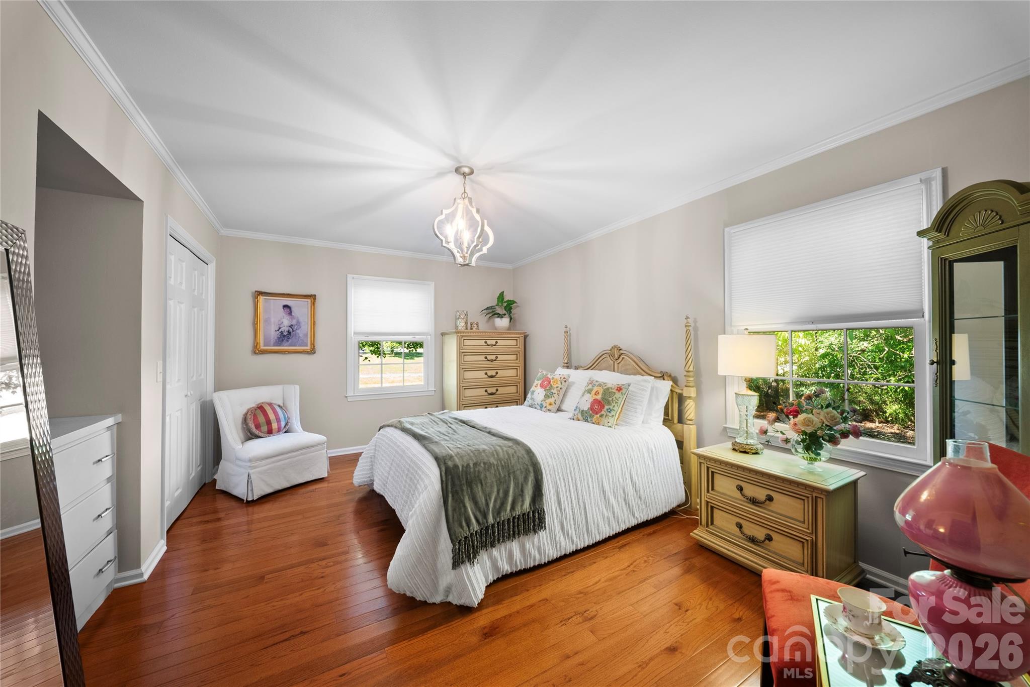 27211 Hedge Road — Albemarle