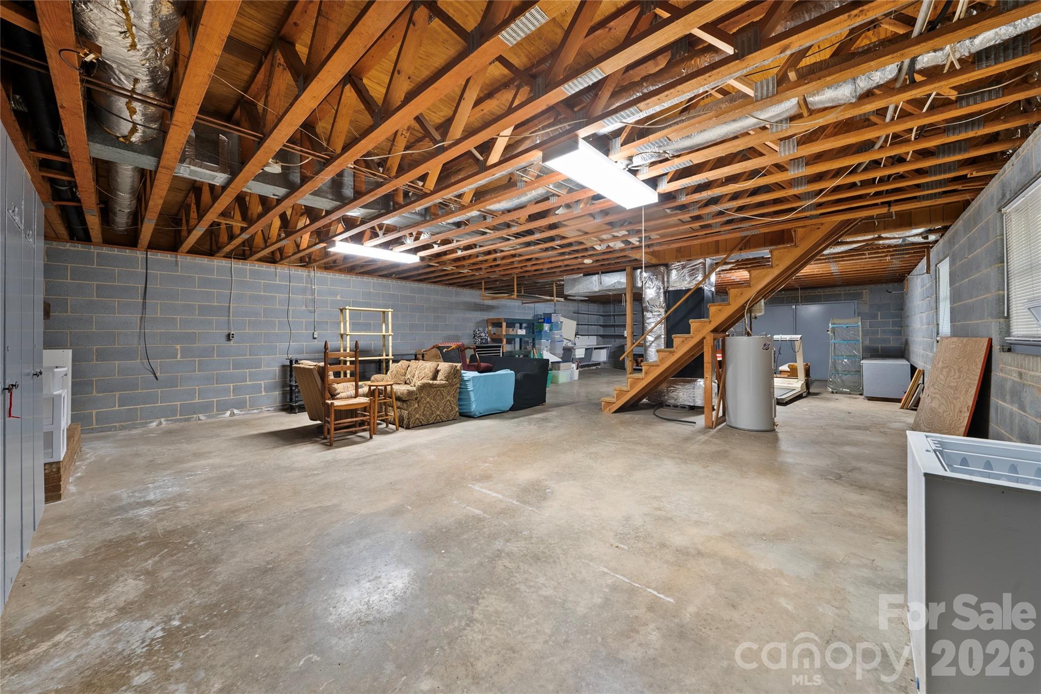 27211 Hedge Road — Albemarle