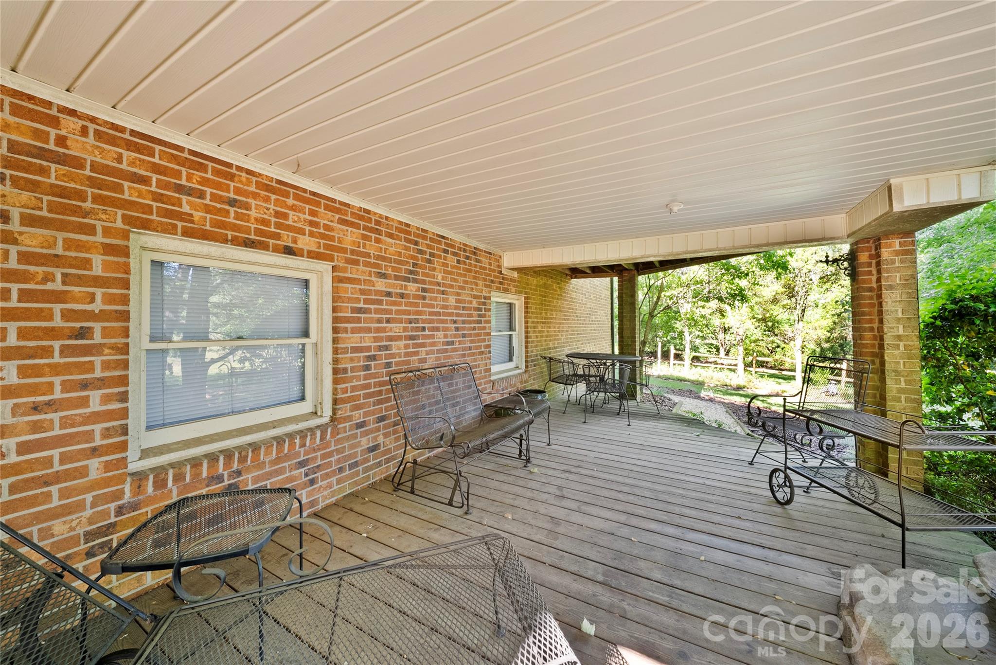 27211 Hedge Road — Albemarle
