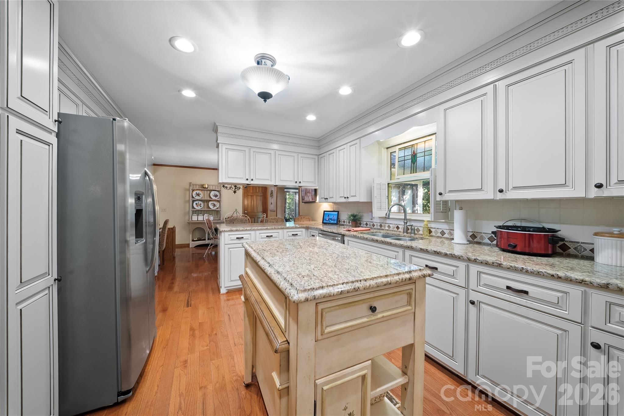 27211 Hedge Road — Albemarle