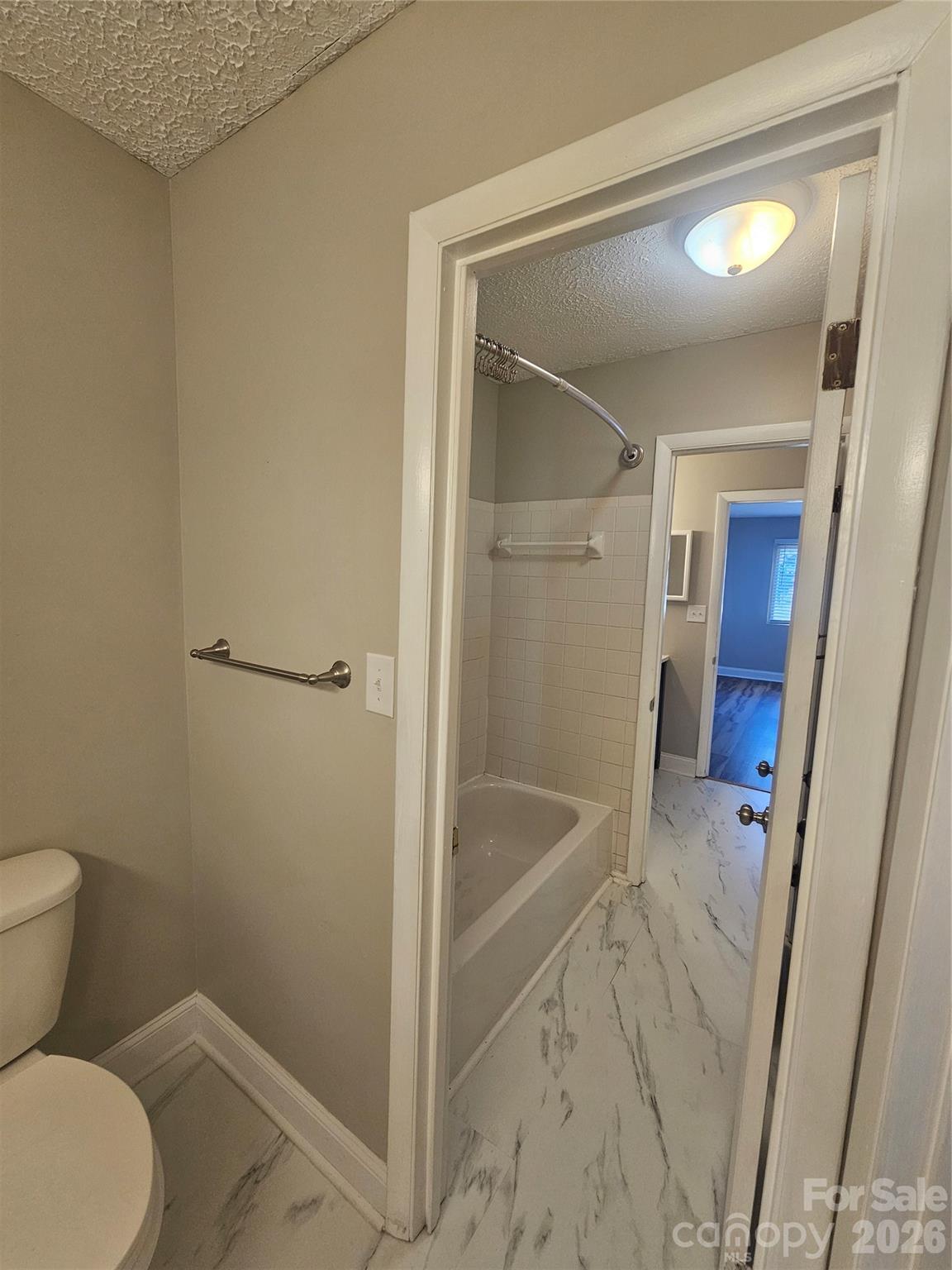 1050 21st Avenue NW #64 — Hickory