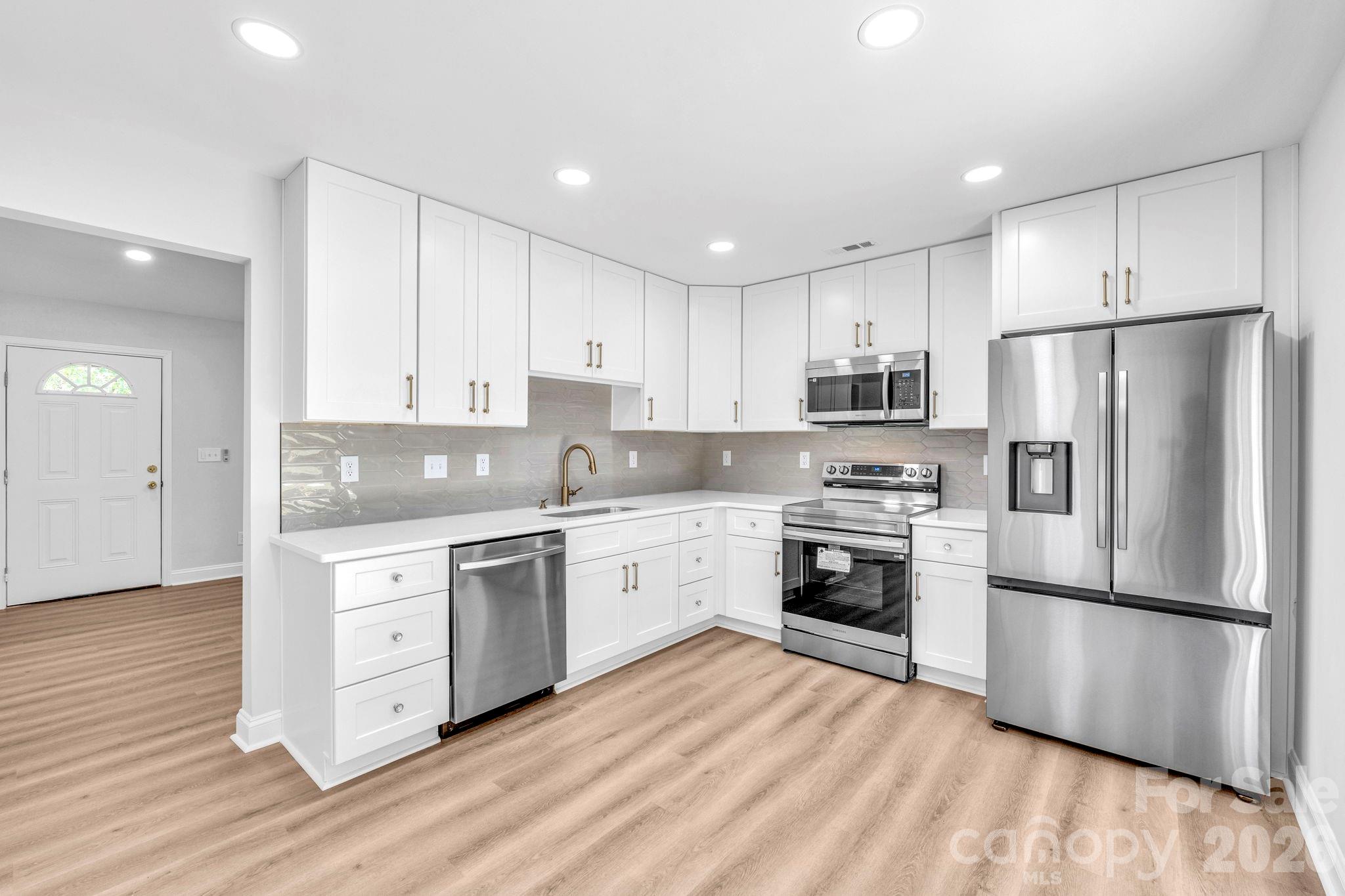 1426 Fontana Avenue — Charlotte